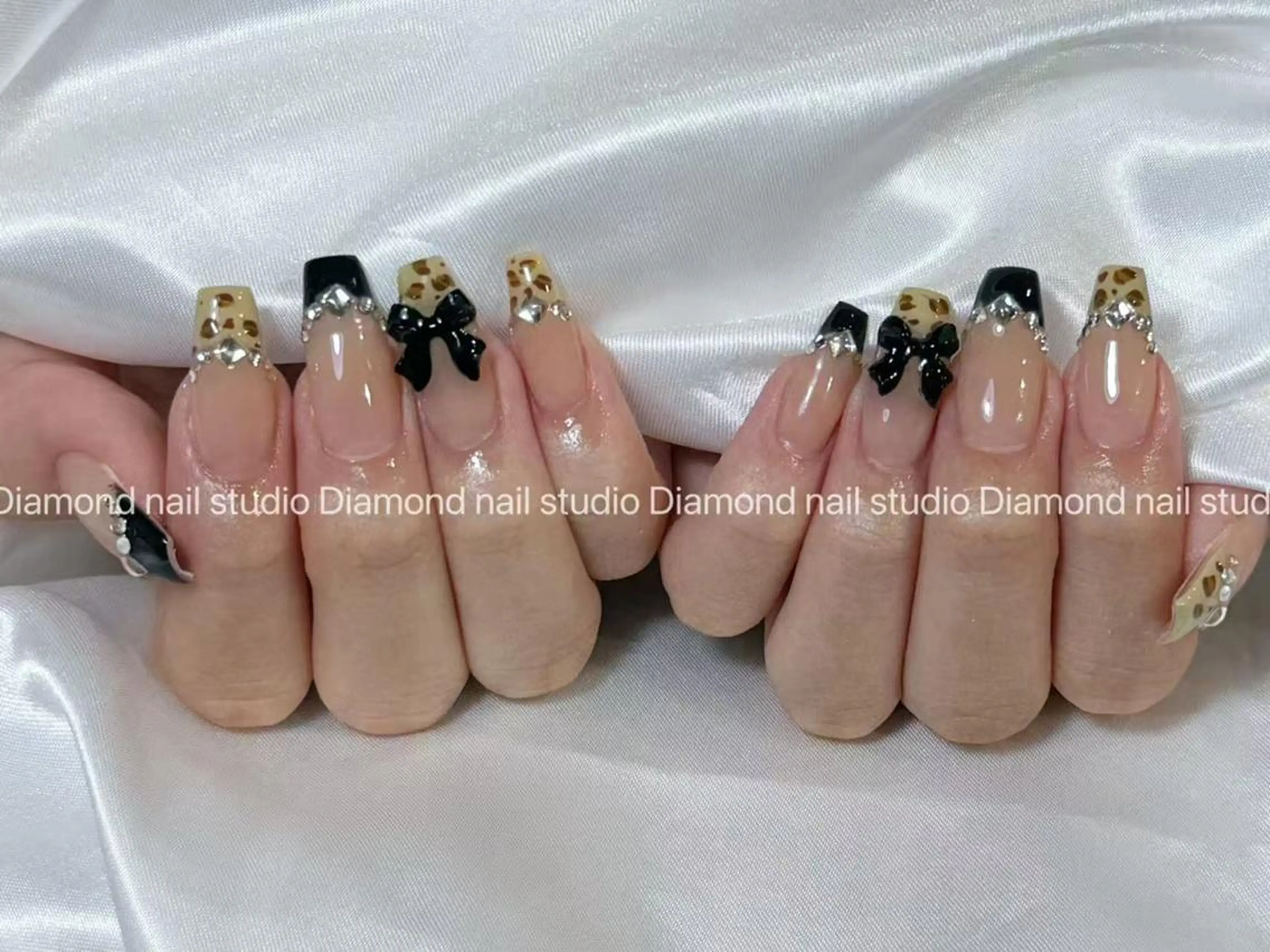 ネイル アートネイル オーロラネイル ガーリー キラキラネイル 韓国ネイル ハンドネイル ハンドケア Plenty 🚢のネイルデザイン