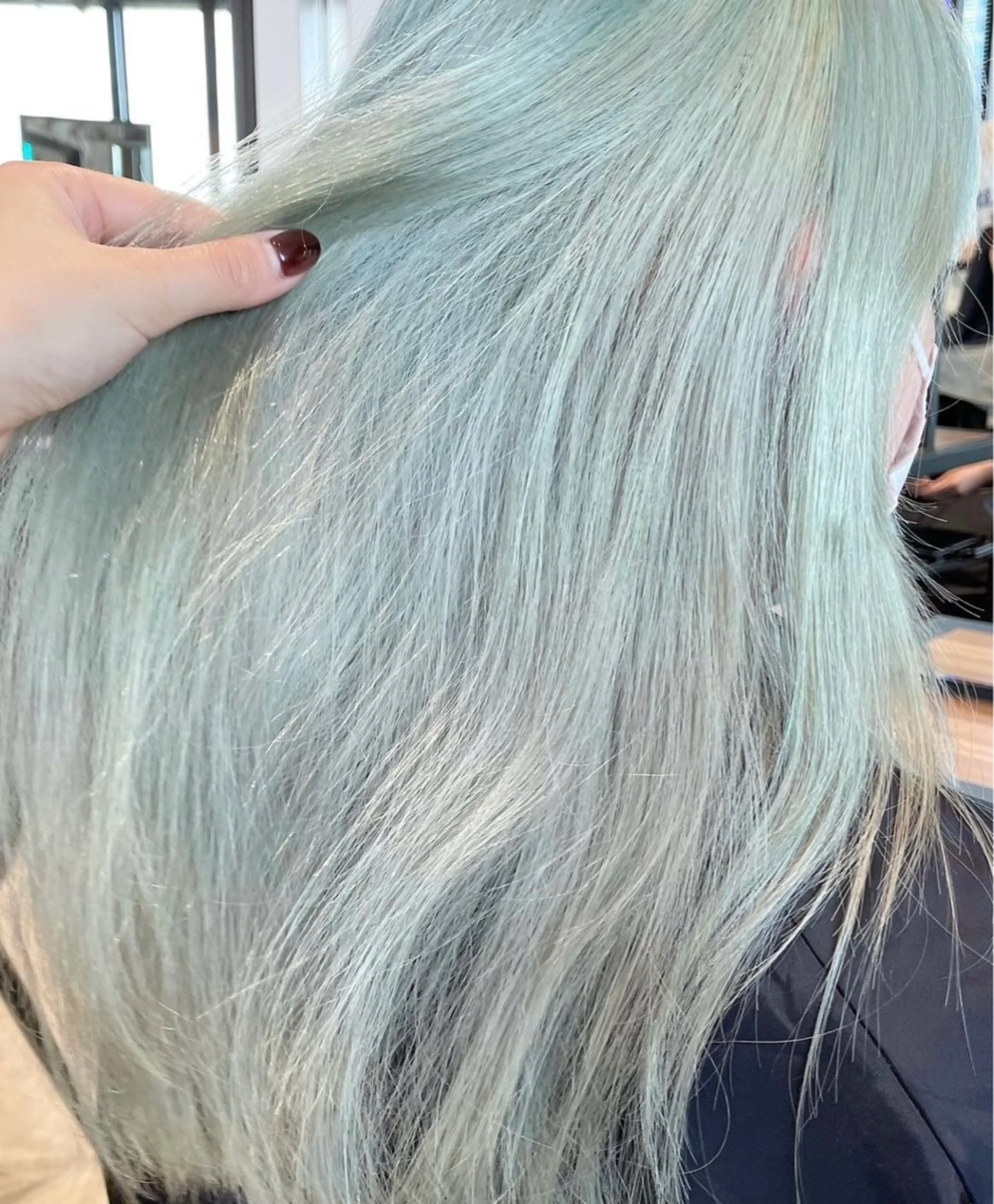 ミディアム カラー 🫧ハイトーン✨格安 より質💐マンツーマのヘアスタイル