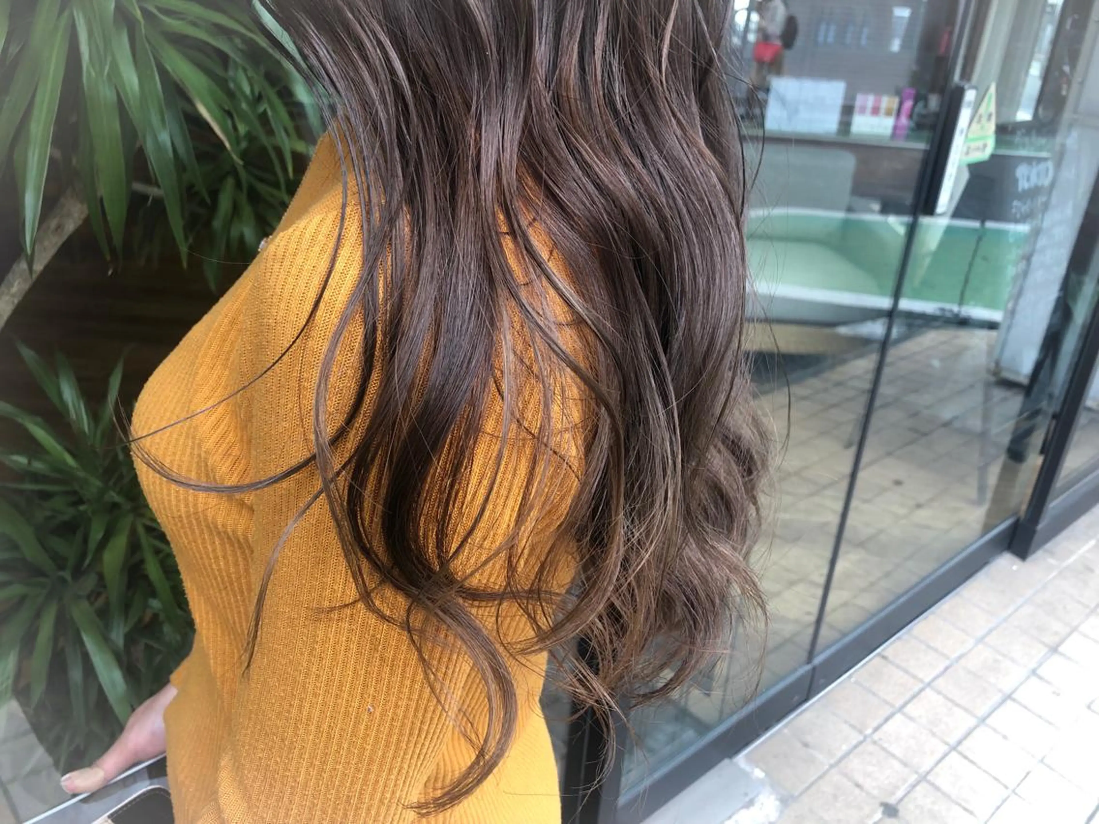 ロング カラー あらい なつみのヘアスタイル