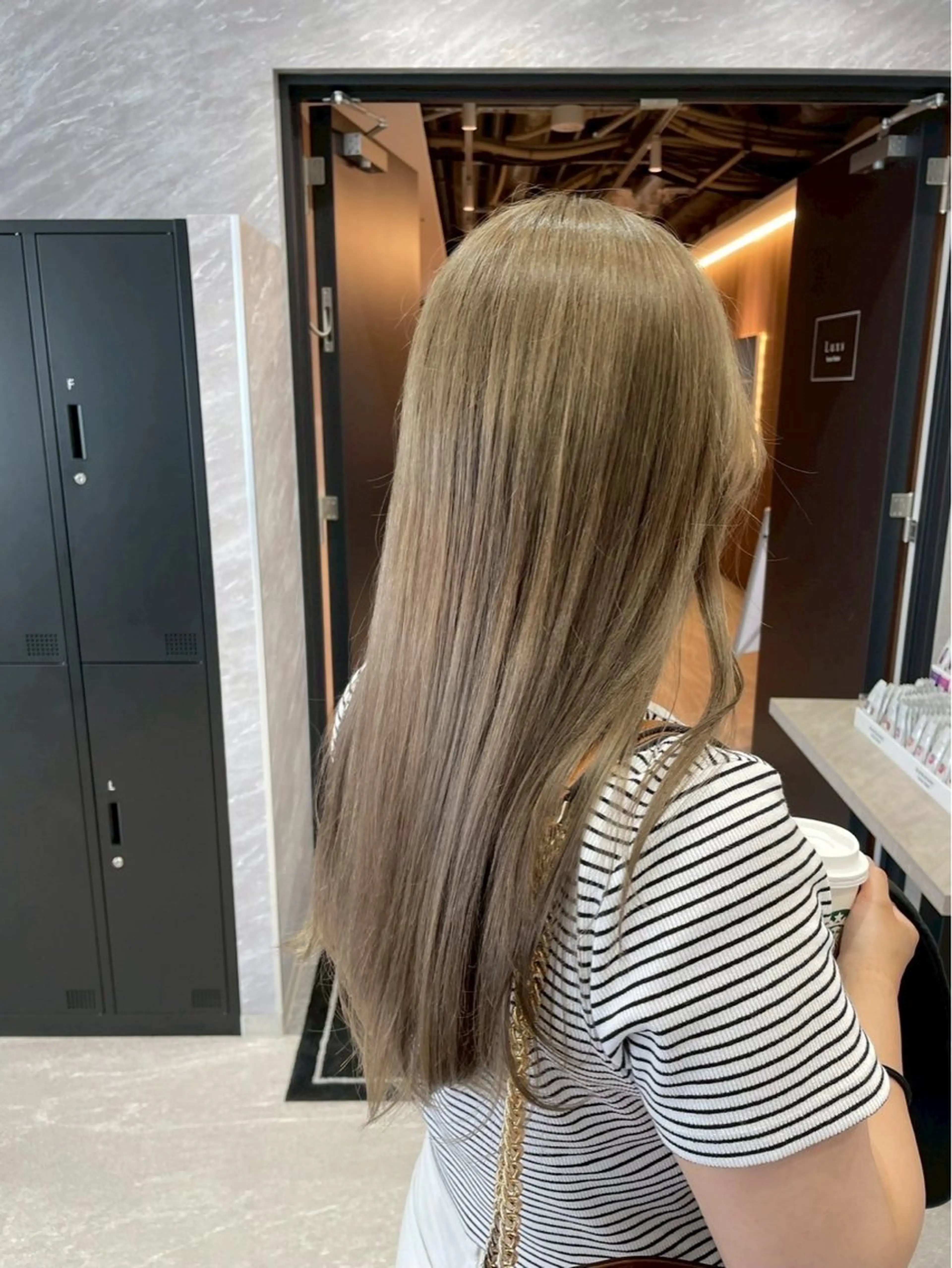 ロング カラー パーマ ショータのヘアスタイル