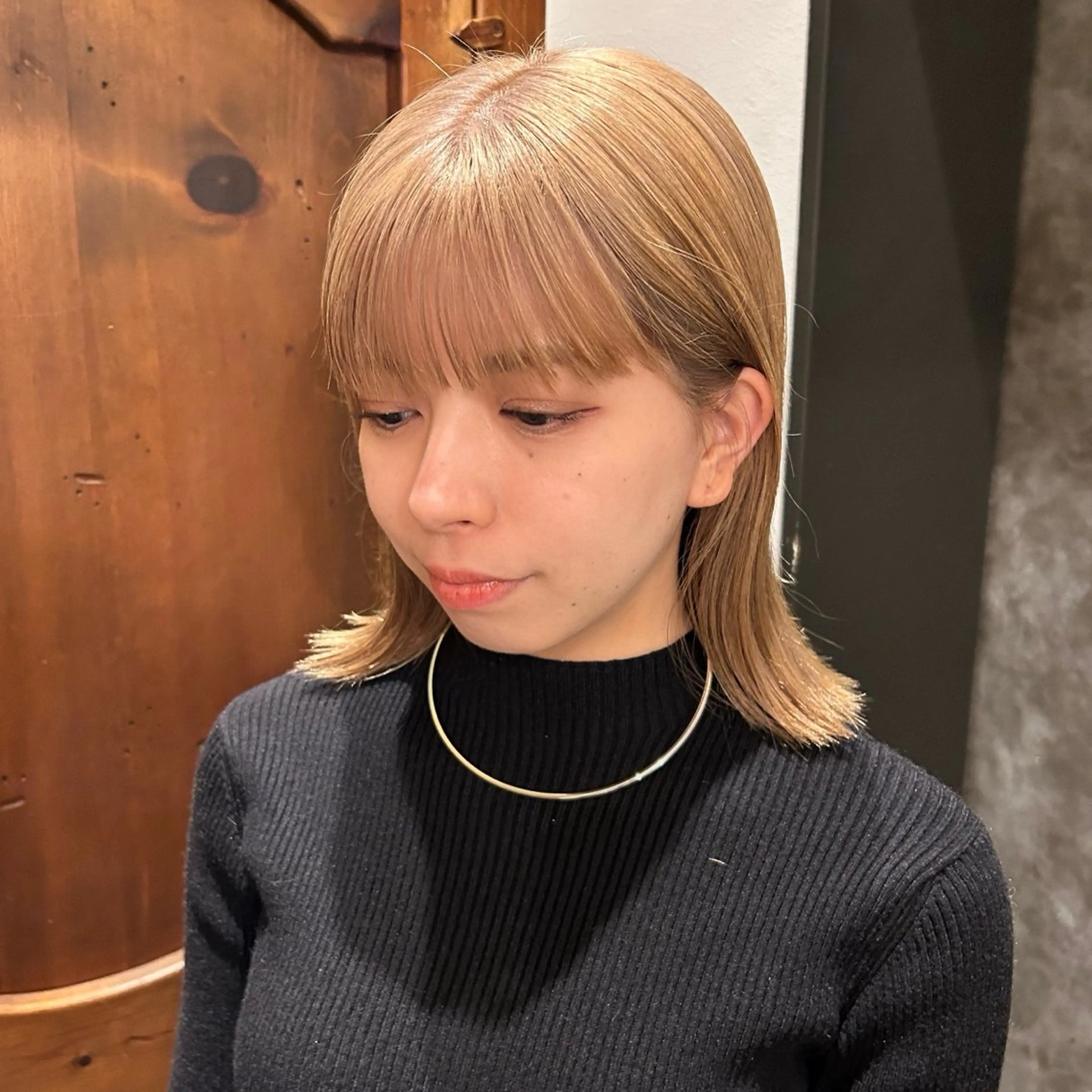 ミディアム カラー ショート/ウルフ ハイトーン/カイセイのヘアスタイル