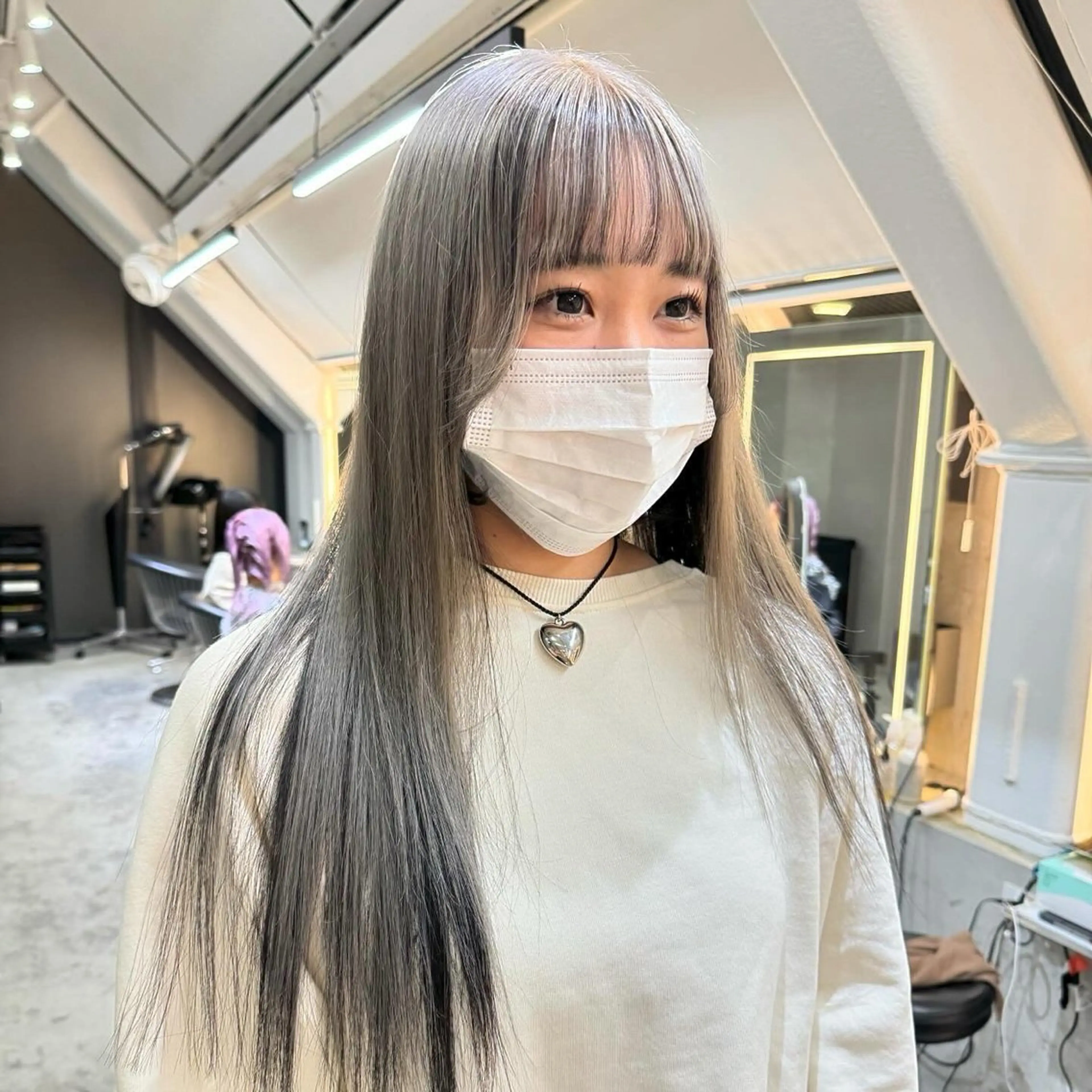 ロング カラー ブリーチ ヘアカラー トリートメント ブリーチ特化 梅田本多翔のヘアスタイル