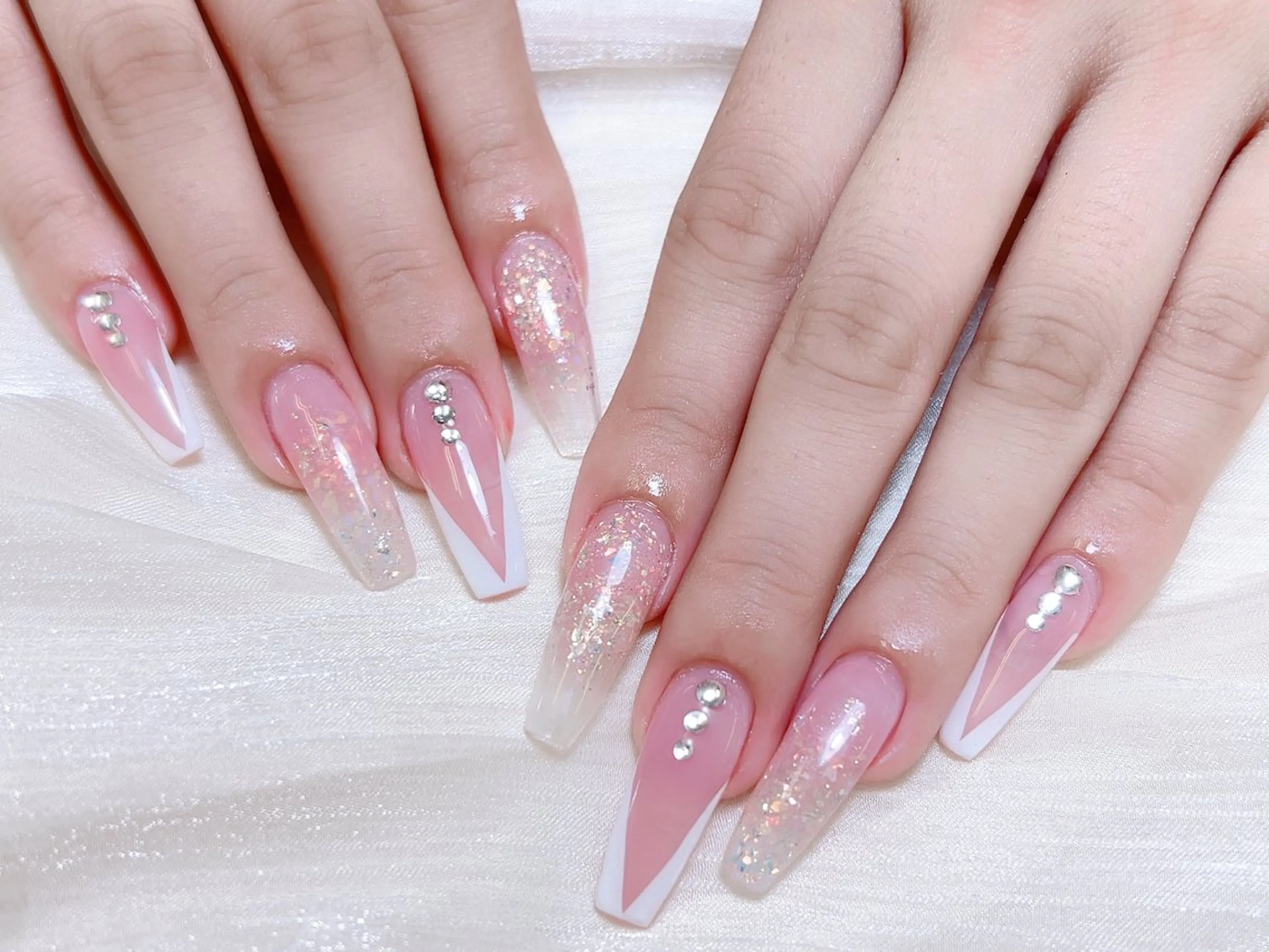 ネイル ハンドネイル M🌷nail 長さだし専門店のネイルデザイン