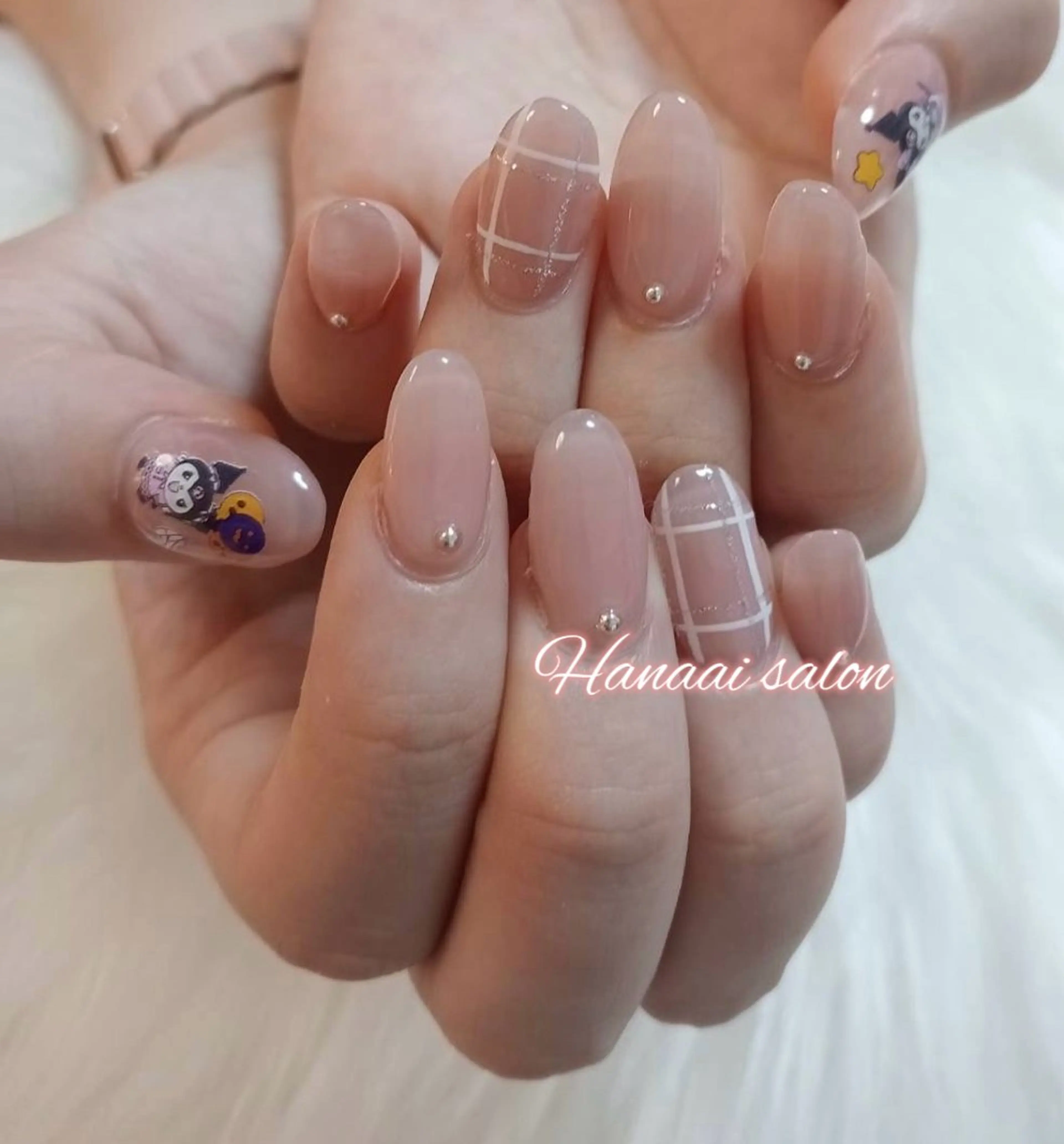 ミディアム Hanaai Salon新宿店のネイルデザイン