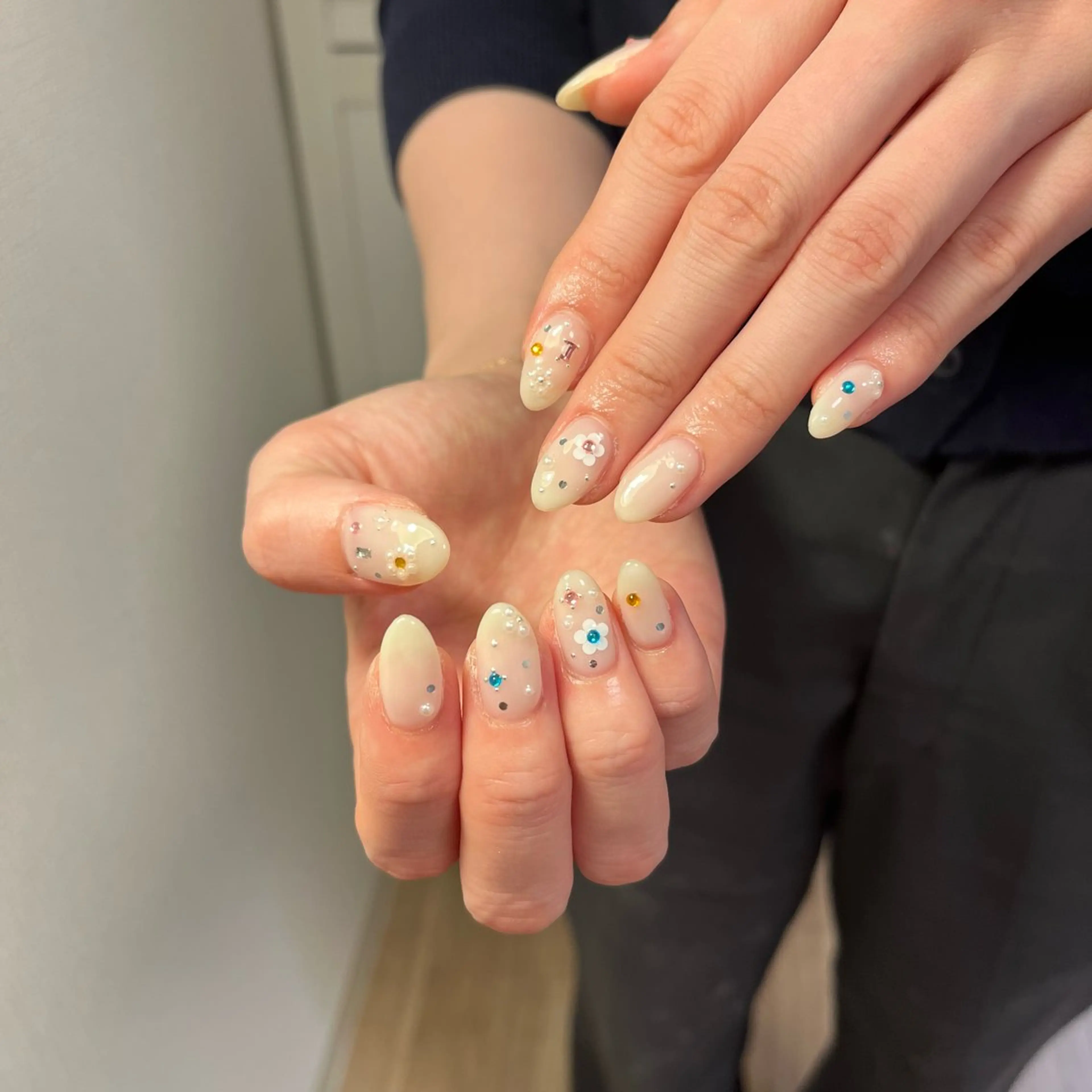 ネイル ハンドネイル フットネイル neroria nailのネイルデザイン