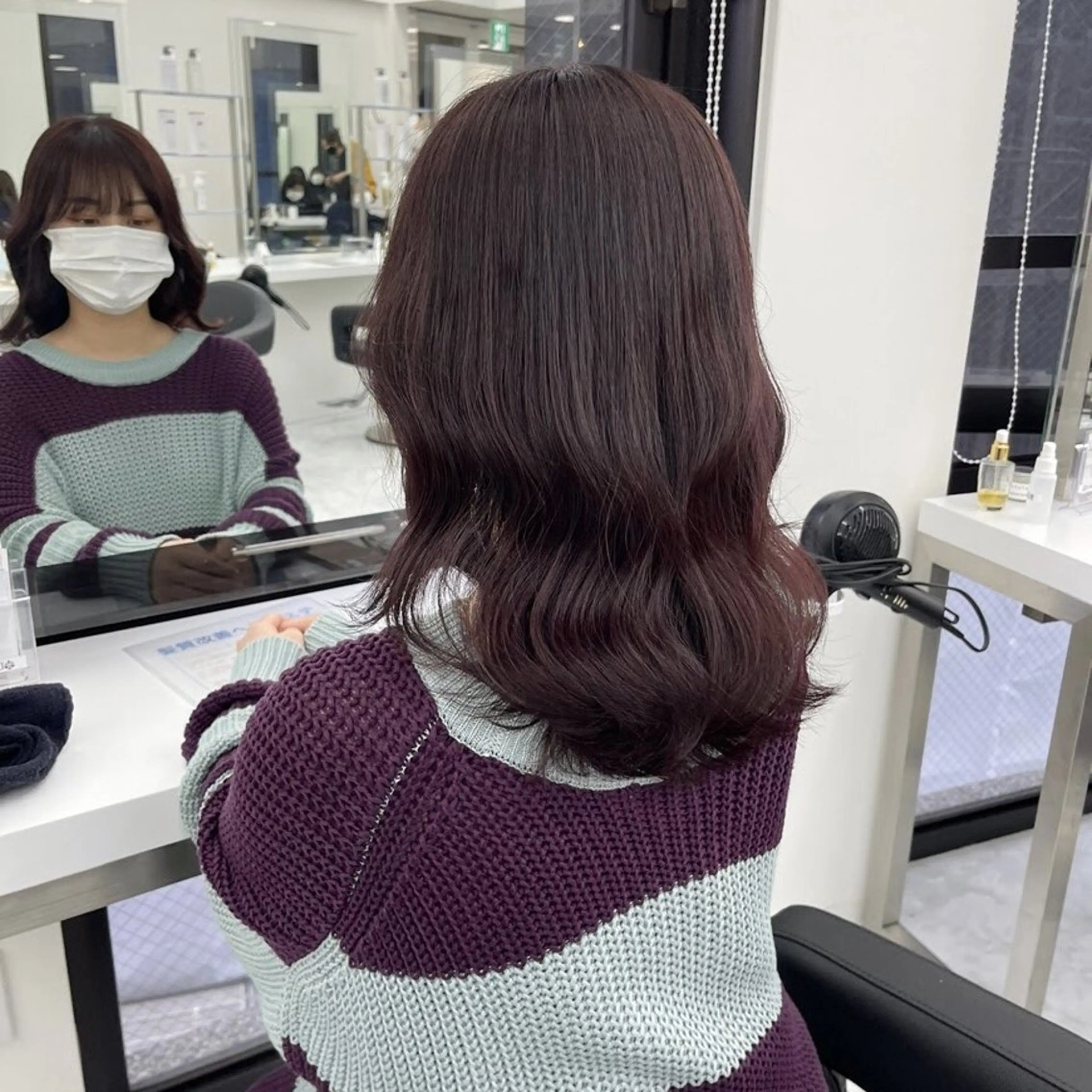 ミディアム カラー 🪞【公式】表参道 🪞knot🪞のヘアスタイル