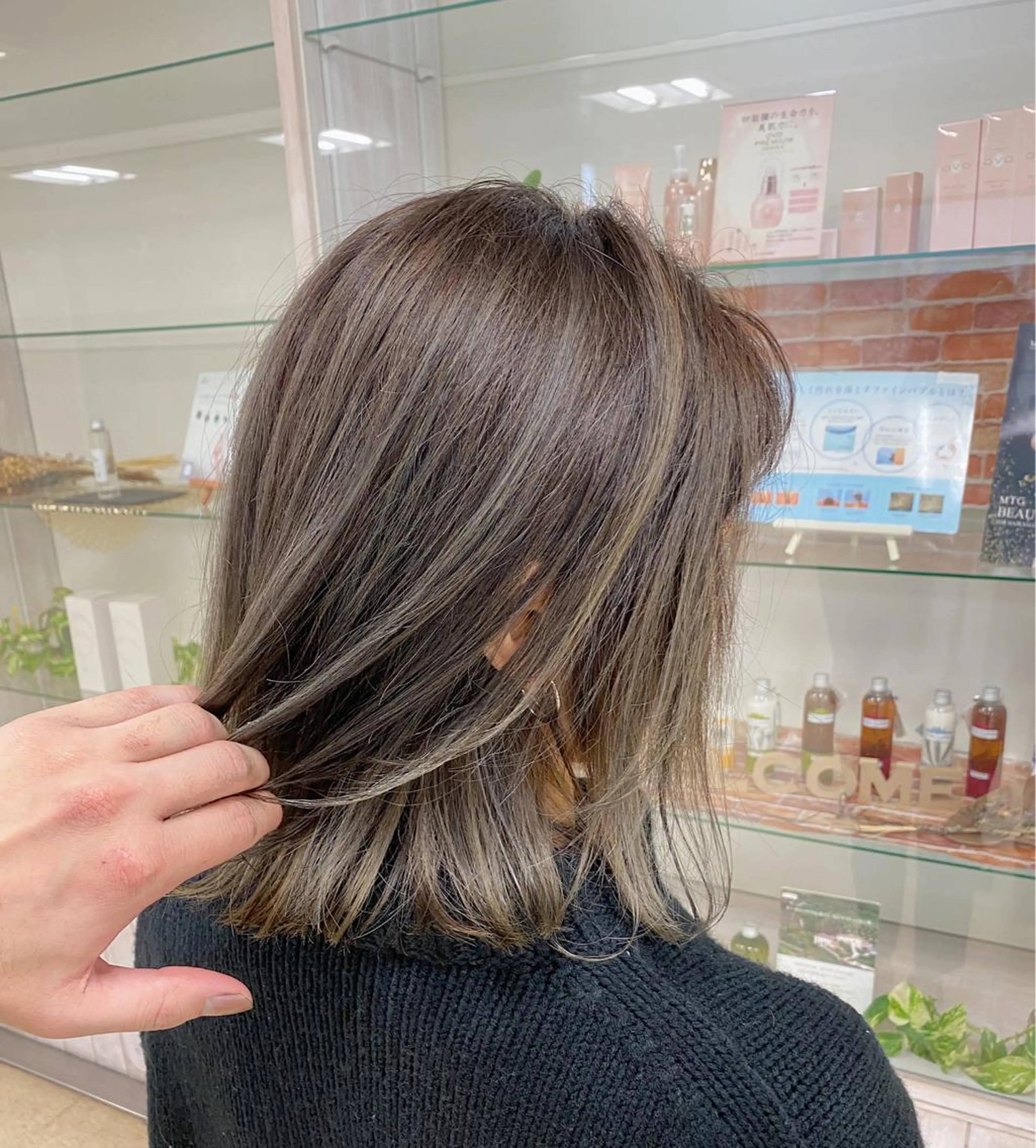ショート カラー カット ヘアカラー トリートメント 菅村 勇亮のヘアスタイル