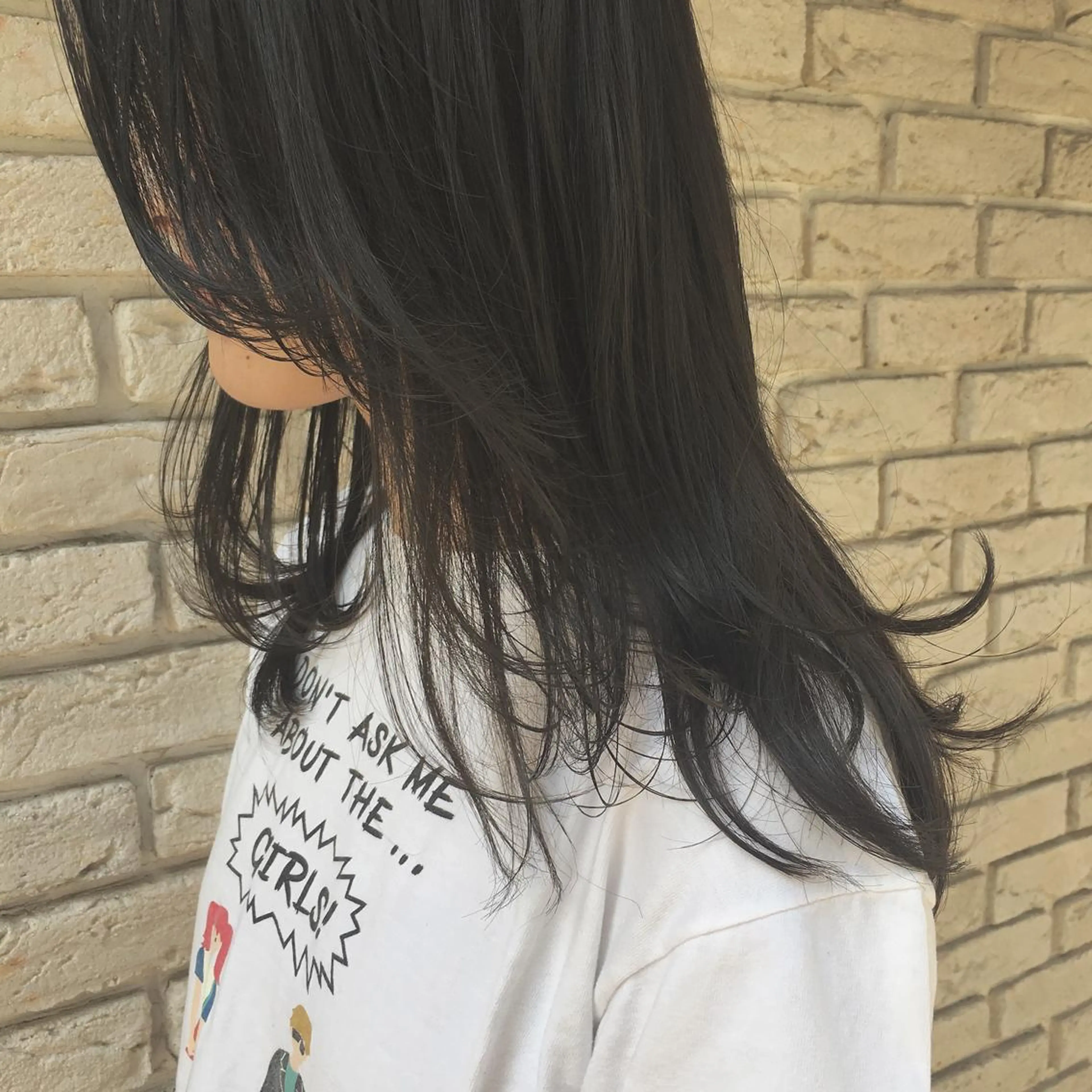 ミディアム カラー ダークグレー ダークグレージュ グレージュ レイヤーカット BLend 渋谷のヘアスタイル