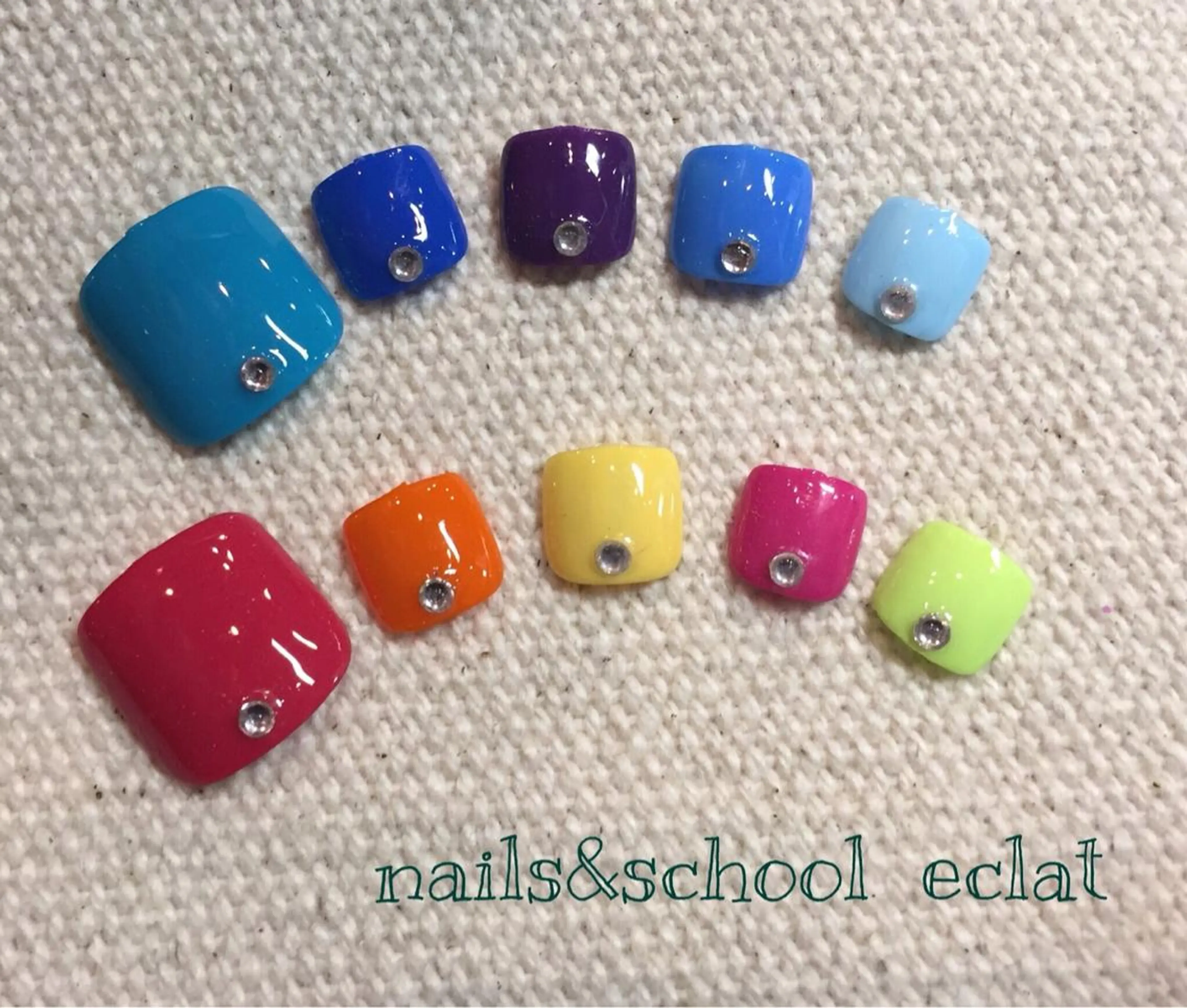 ネイル フットネイル センター南 eclatのネイルデザイン