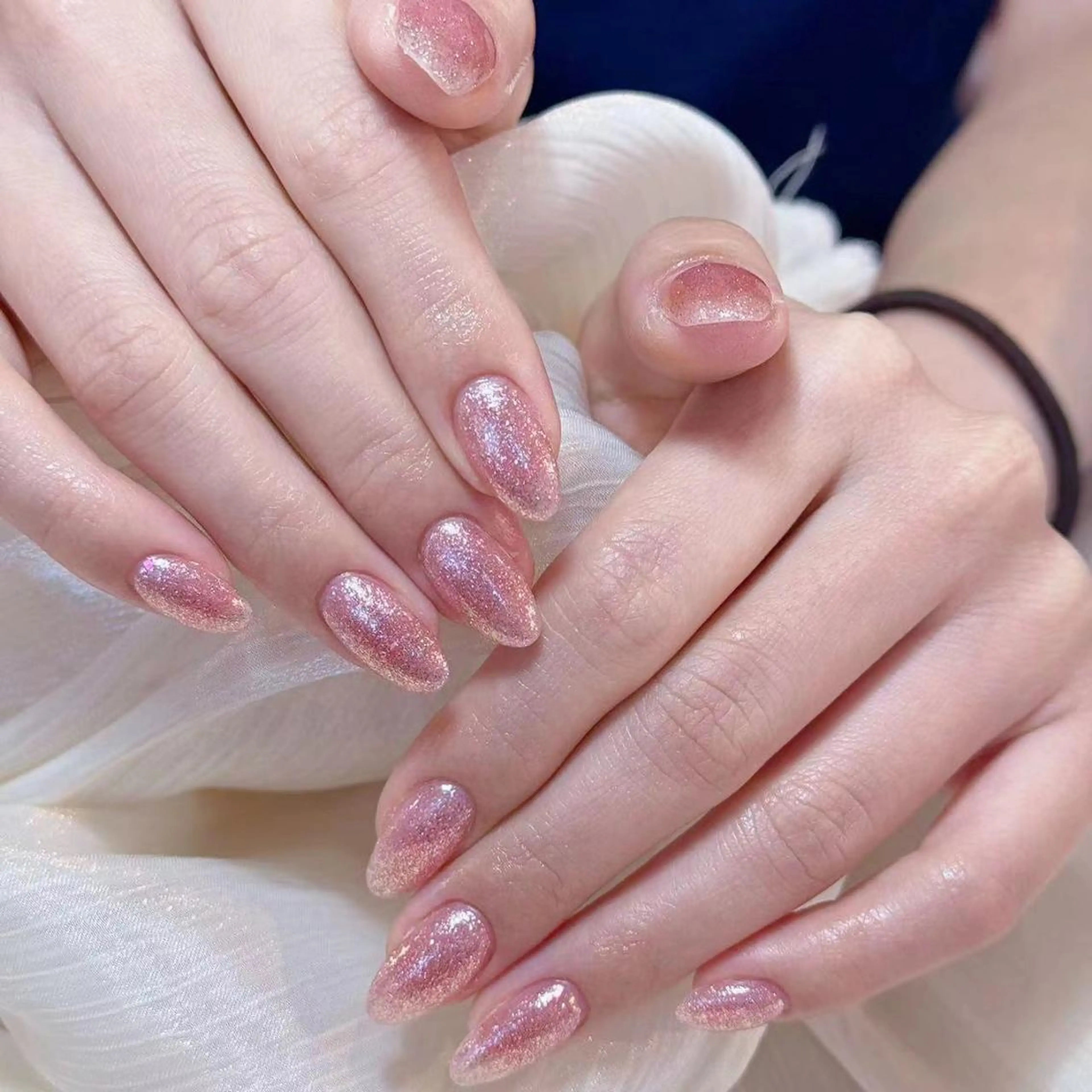 ネイル アートネイル オーロラネイル フラッシュネイル ガーリー キラキラネイル リナ 💅のネイルデザイン