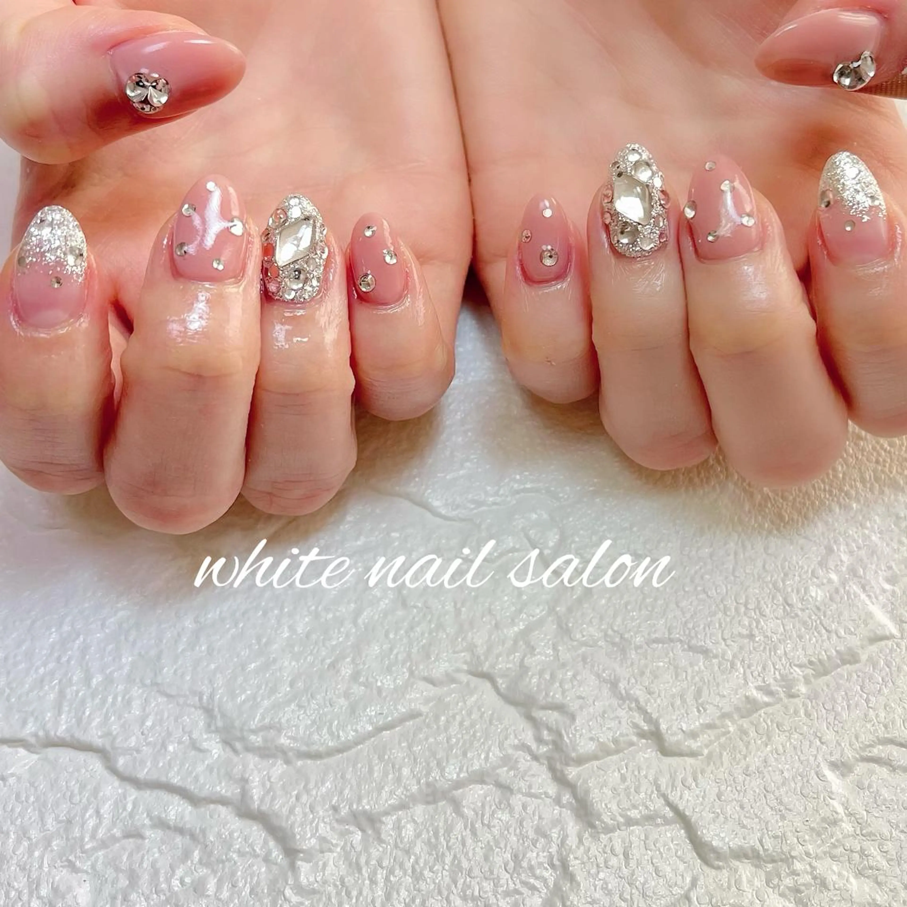 ネイル フットネイル ジェルネイル ハードジェル ラメ(グリッター) 持ち込み ハンドネイル white nail salonのネイルデザイン