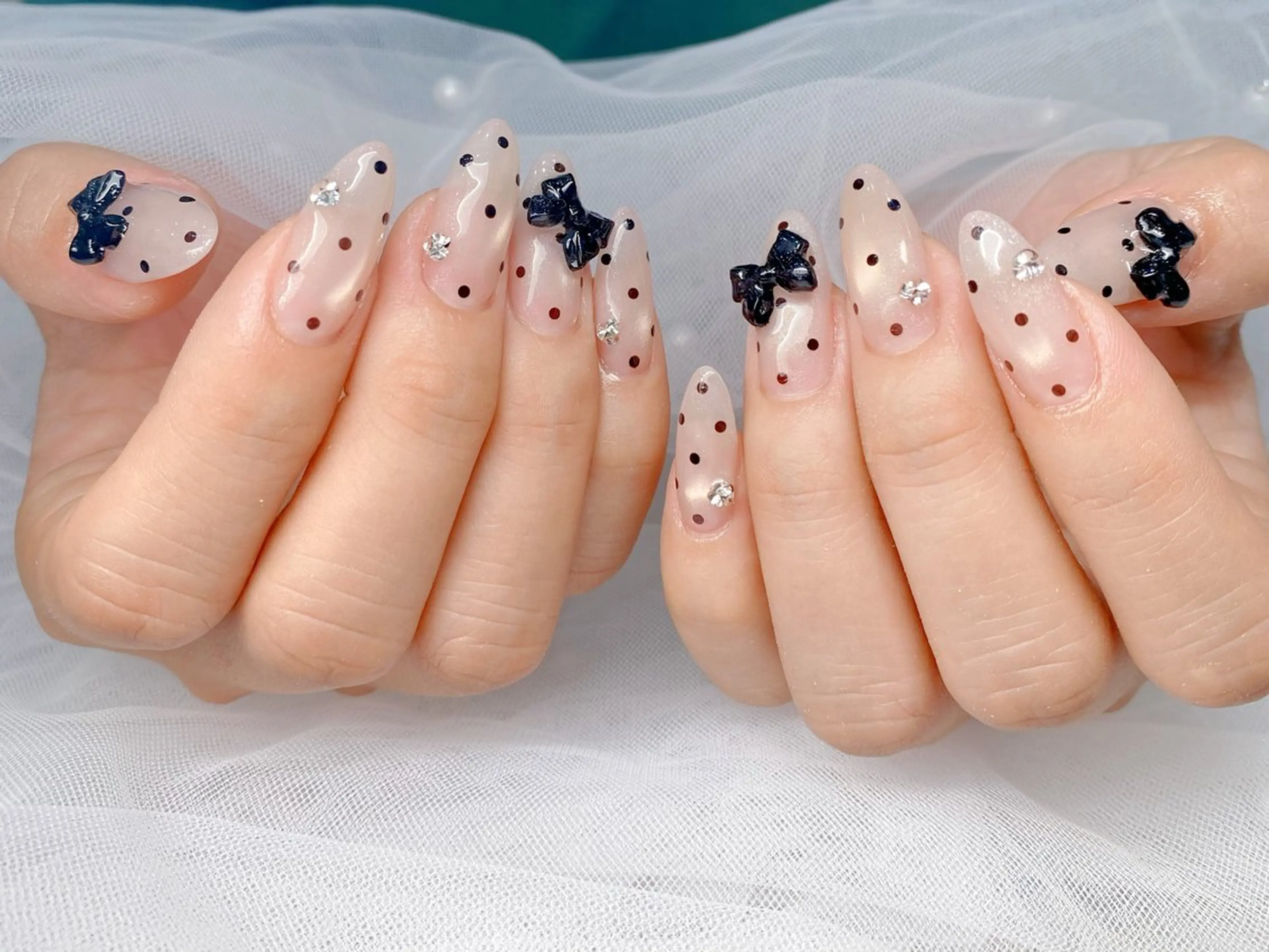 ネイル オーロラネイル ブルー チークネイル 長さ出し フットネイル ハンドネイル チップ長さ出し 専門店のネイルデザイン