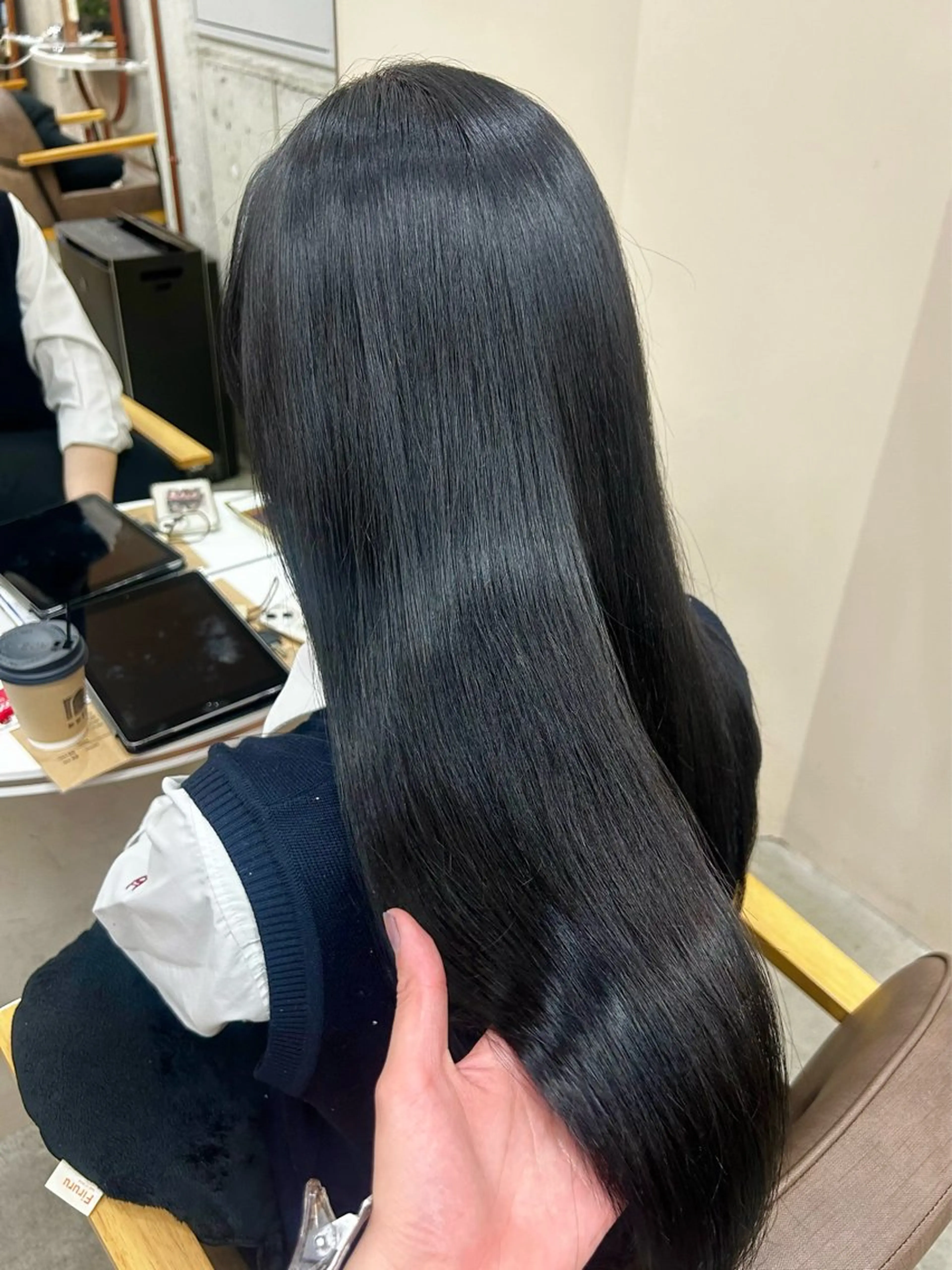 ロング カラー 黒髪 ヘアカラー カット・ブリーチ/ ふわあいりのヘアスタイル