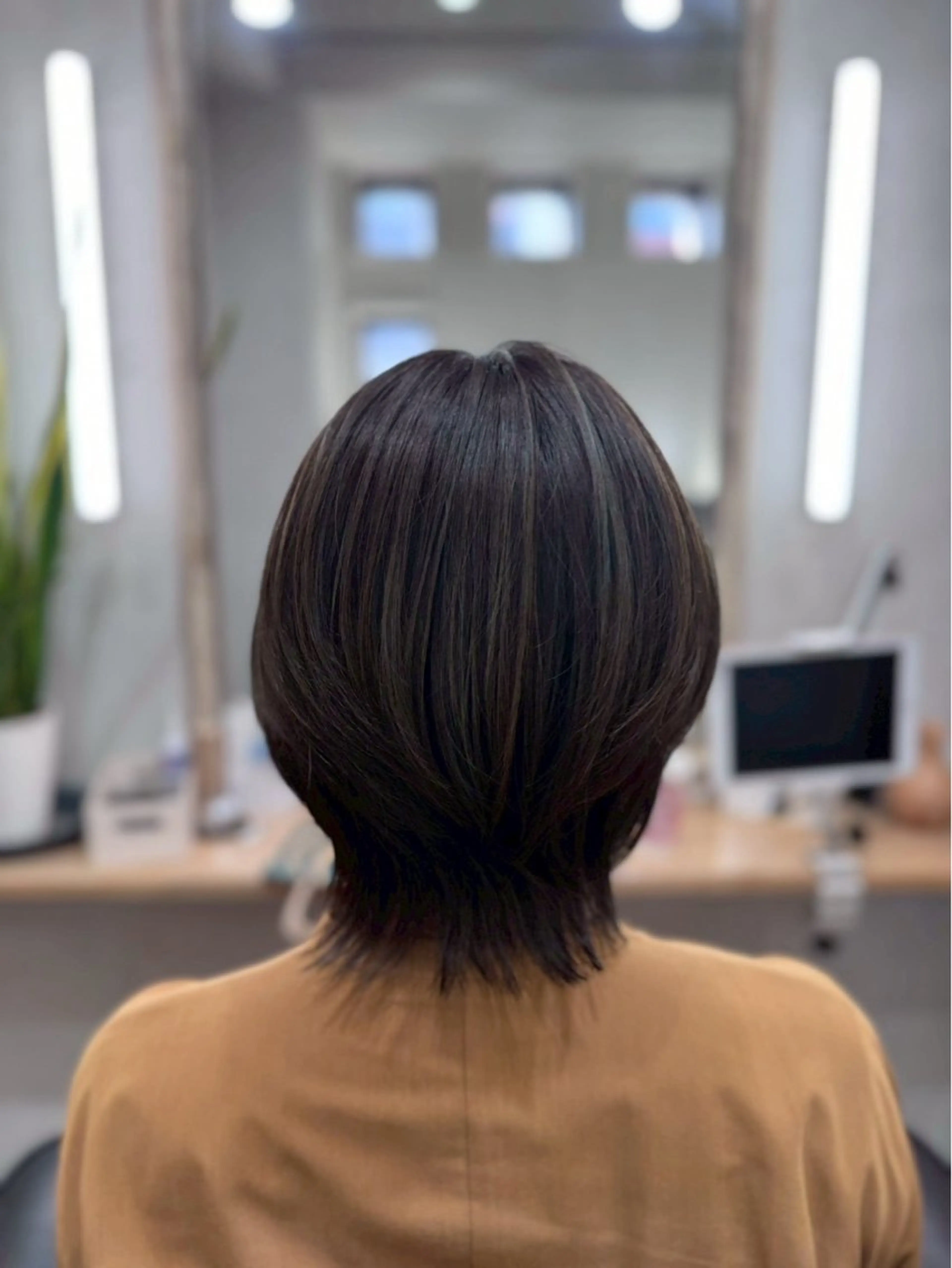 ショート カット ヘアカラー トリートメント 白鳥 正孝のヘアスタイル