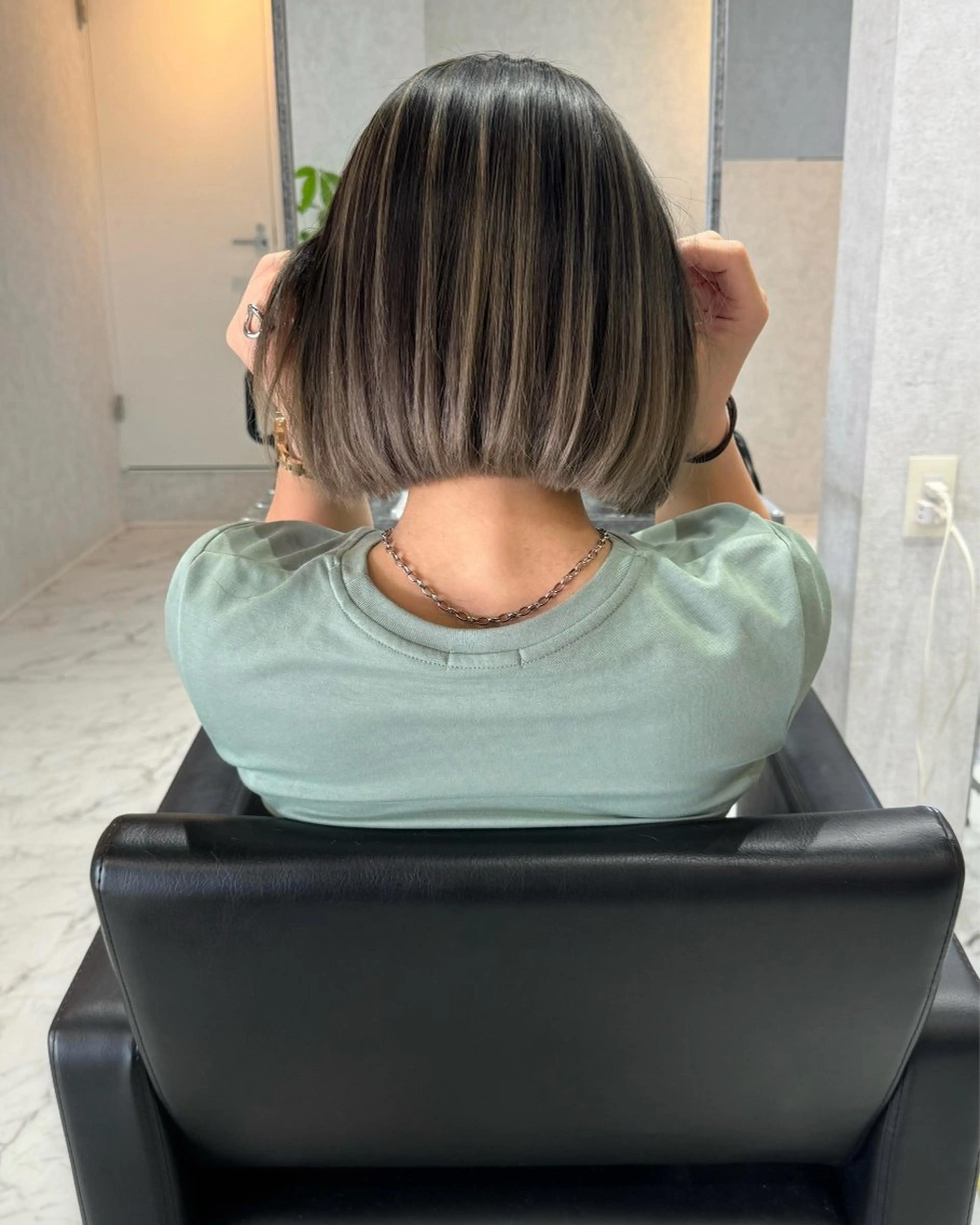 ショート カラー ヘアアレンジ バレイヤージュ ブリーチ ダブルカラー ハイライトカラー ハイトーンカラー カット ヘアカラー トリートメント アンドウ ユウ/ レイヤーカット/韓国のヘアスタイル