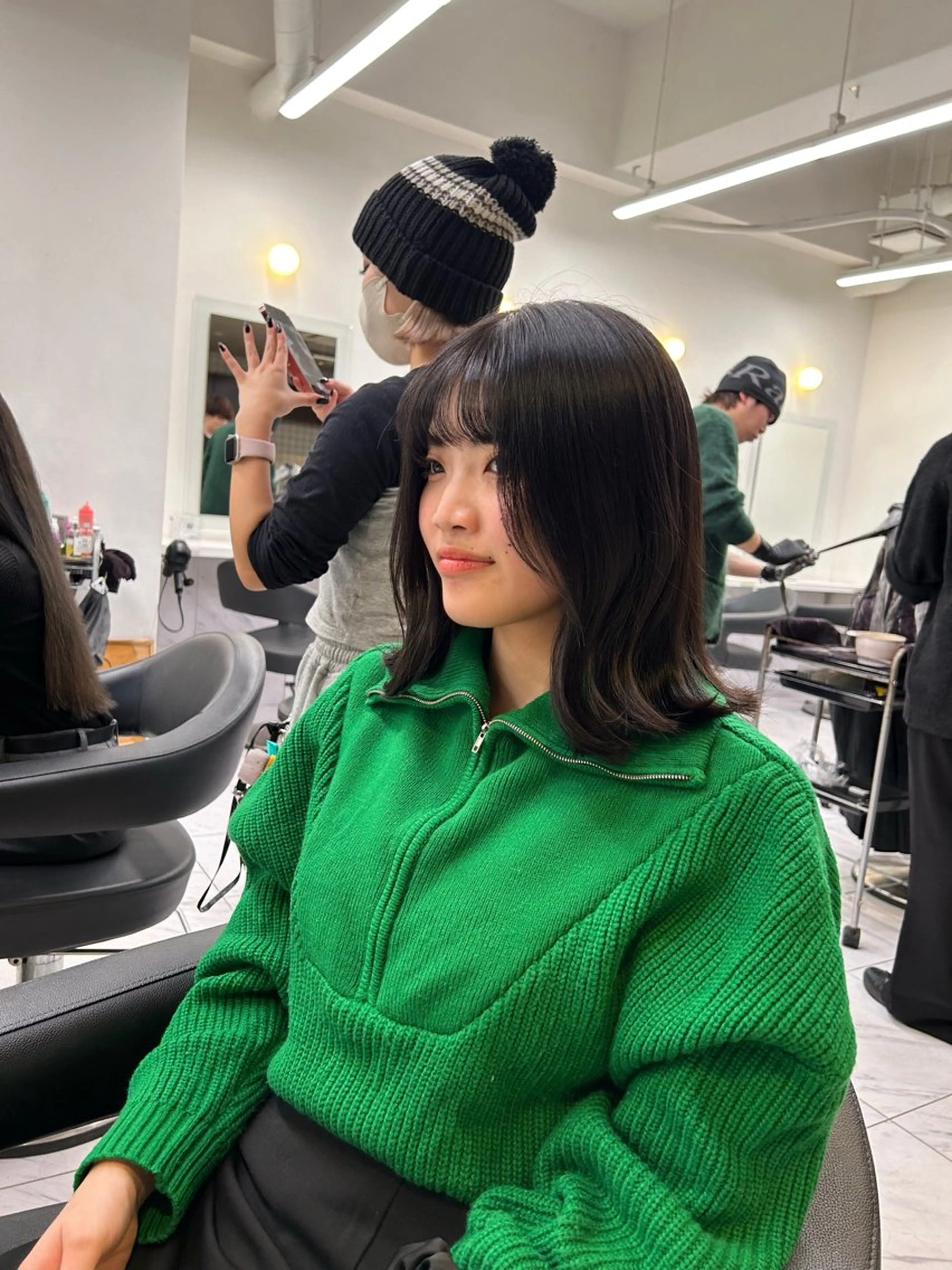 カラー カット ヘアカラー トリートメント 透明感ベージュ🤎 ナチュラルレイヤーのヘアスタイル