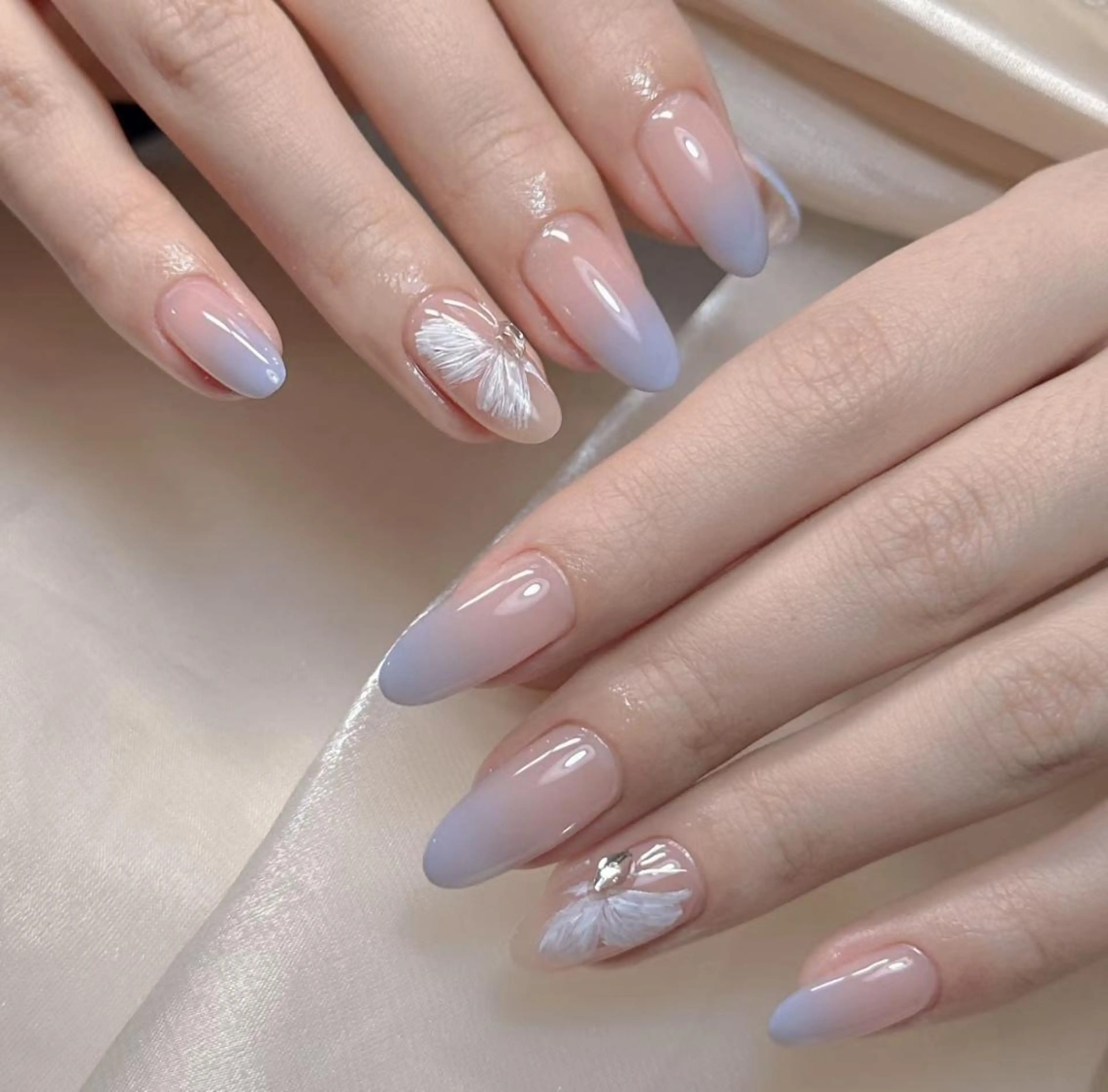 ネイル VIVIAN リサのネイルデザイン