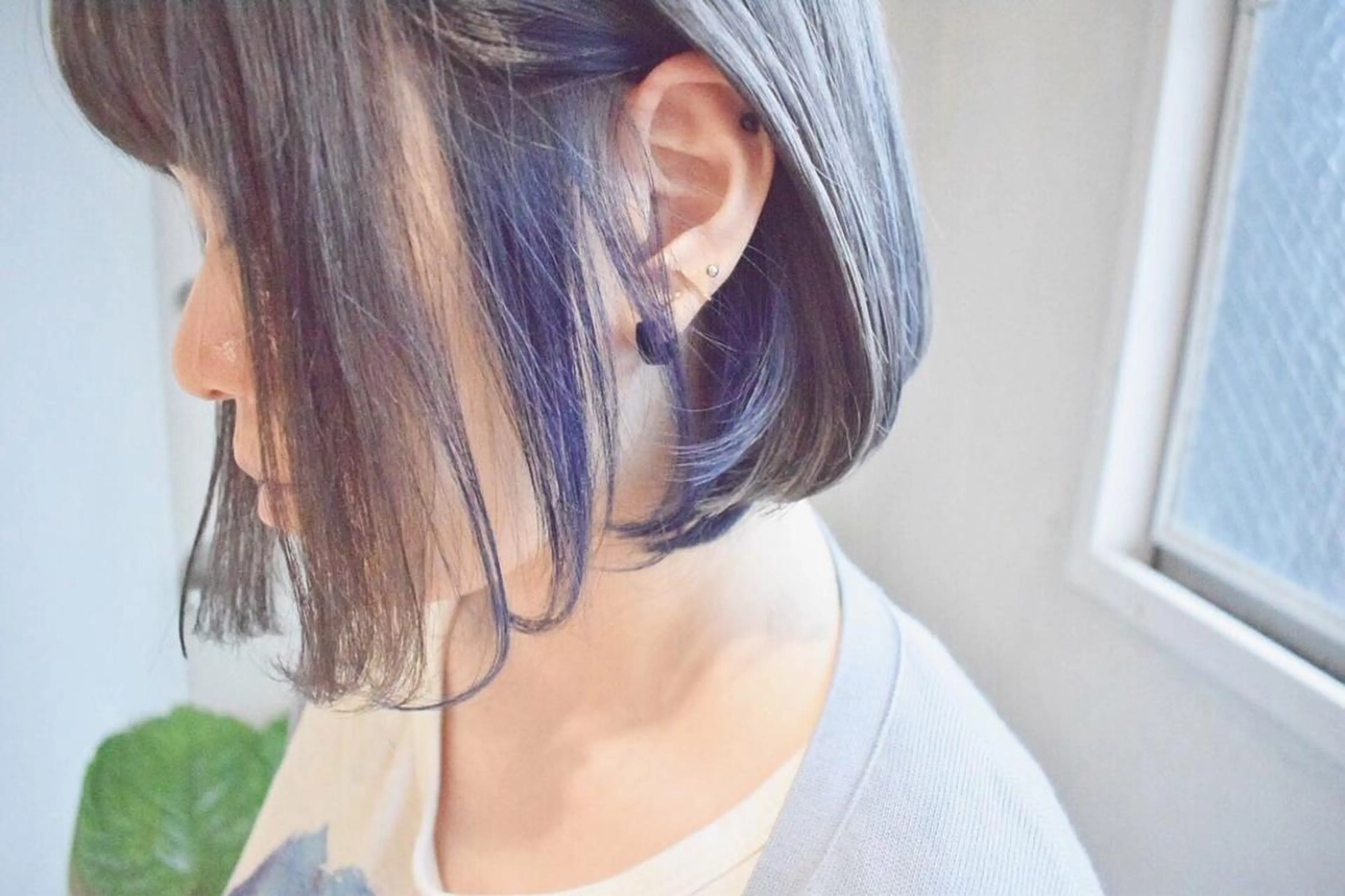 ショート カラー ヘアアレンジ ブリーチ ブルーカラー ケアブリーチ ネイビーカラー ヘアカラー てんま さやかのヘアスタイル