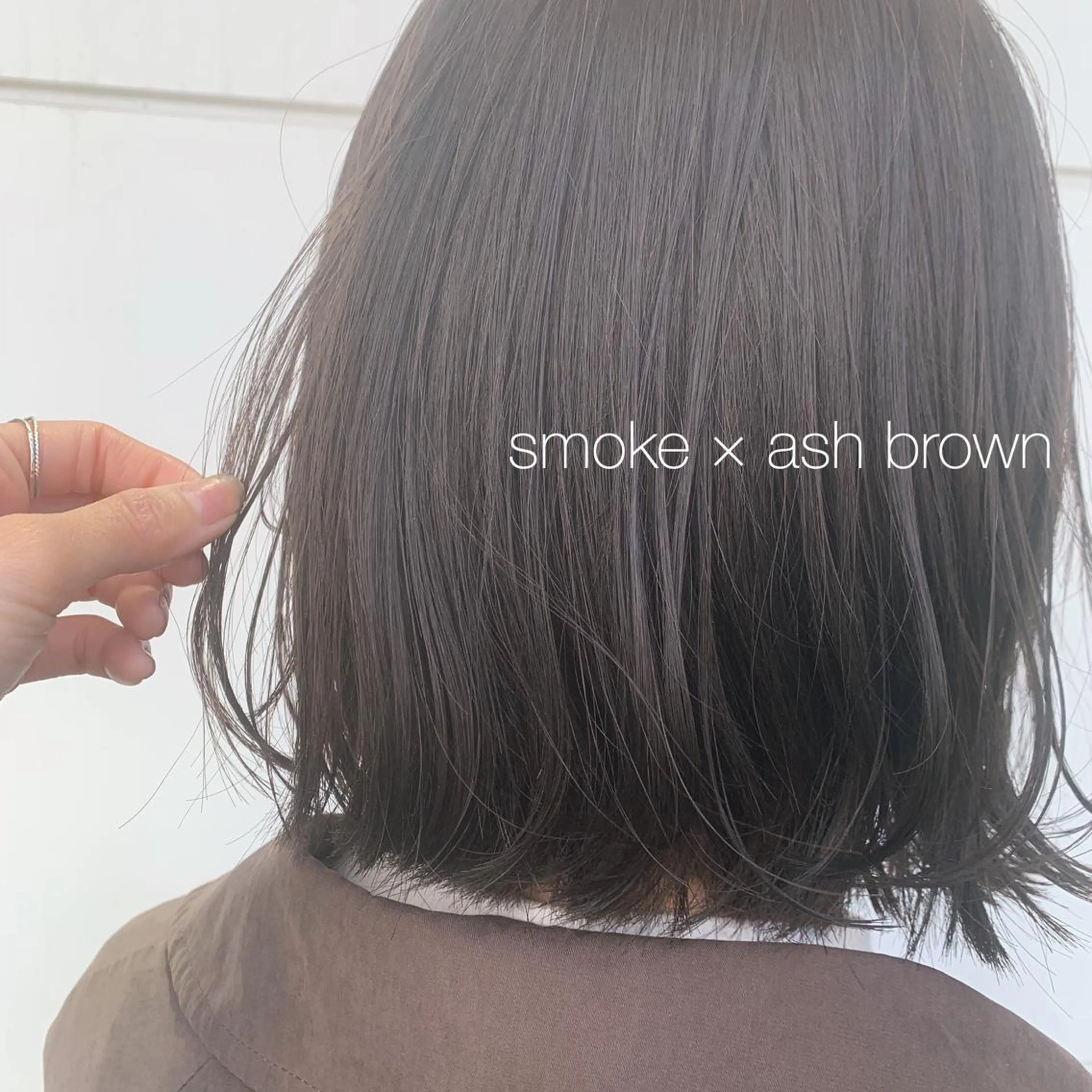 ミディアム カラー RINA🧤 デザインとボブのヘアスタイル