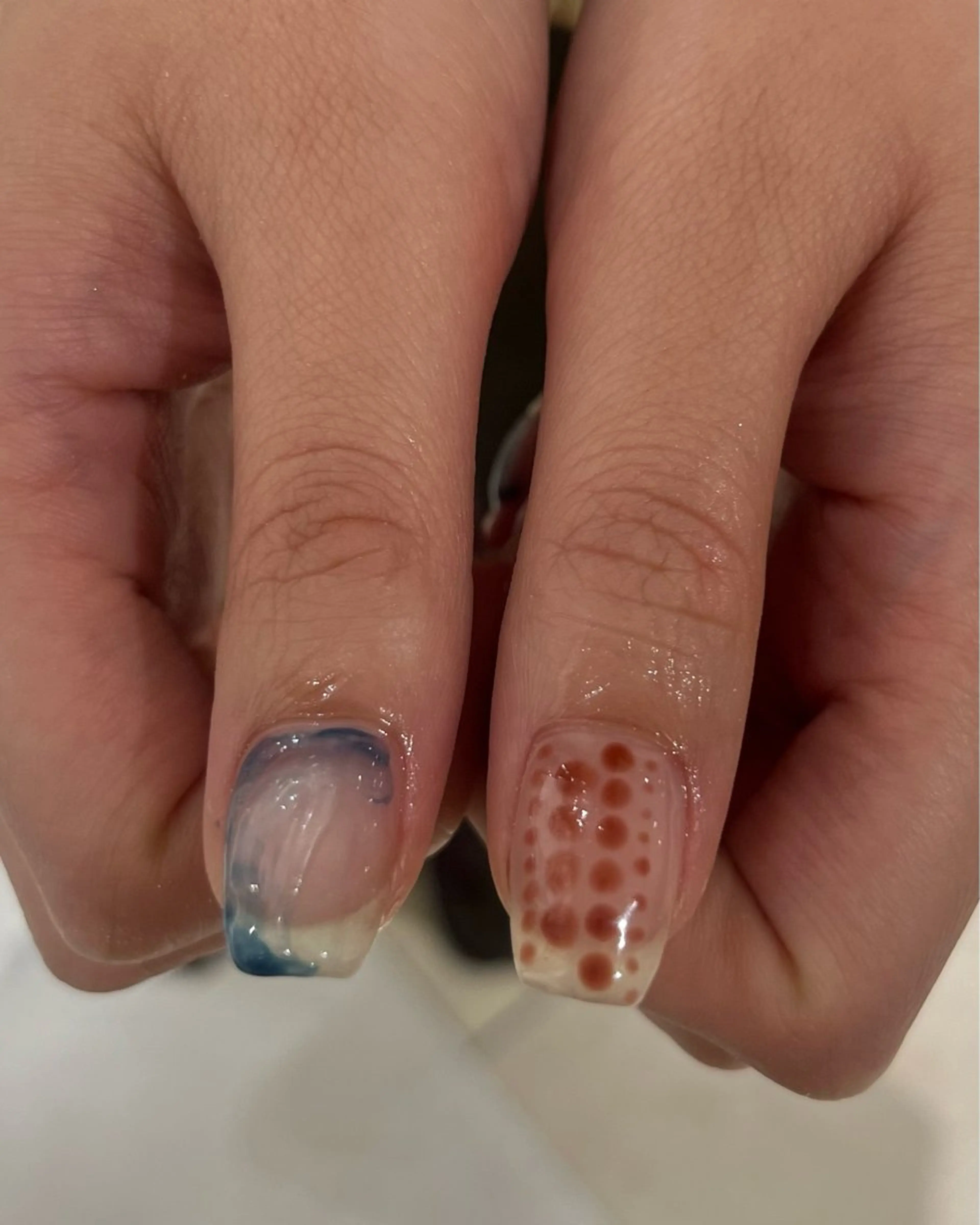 ネイル ブルー ドット 持ち込み ニュアンスネイル ハンドネイル kanatsu yorikoのネイルデザイン