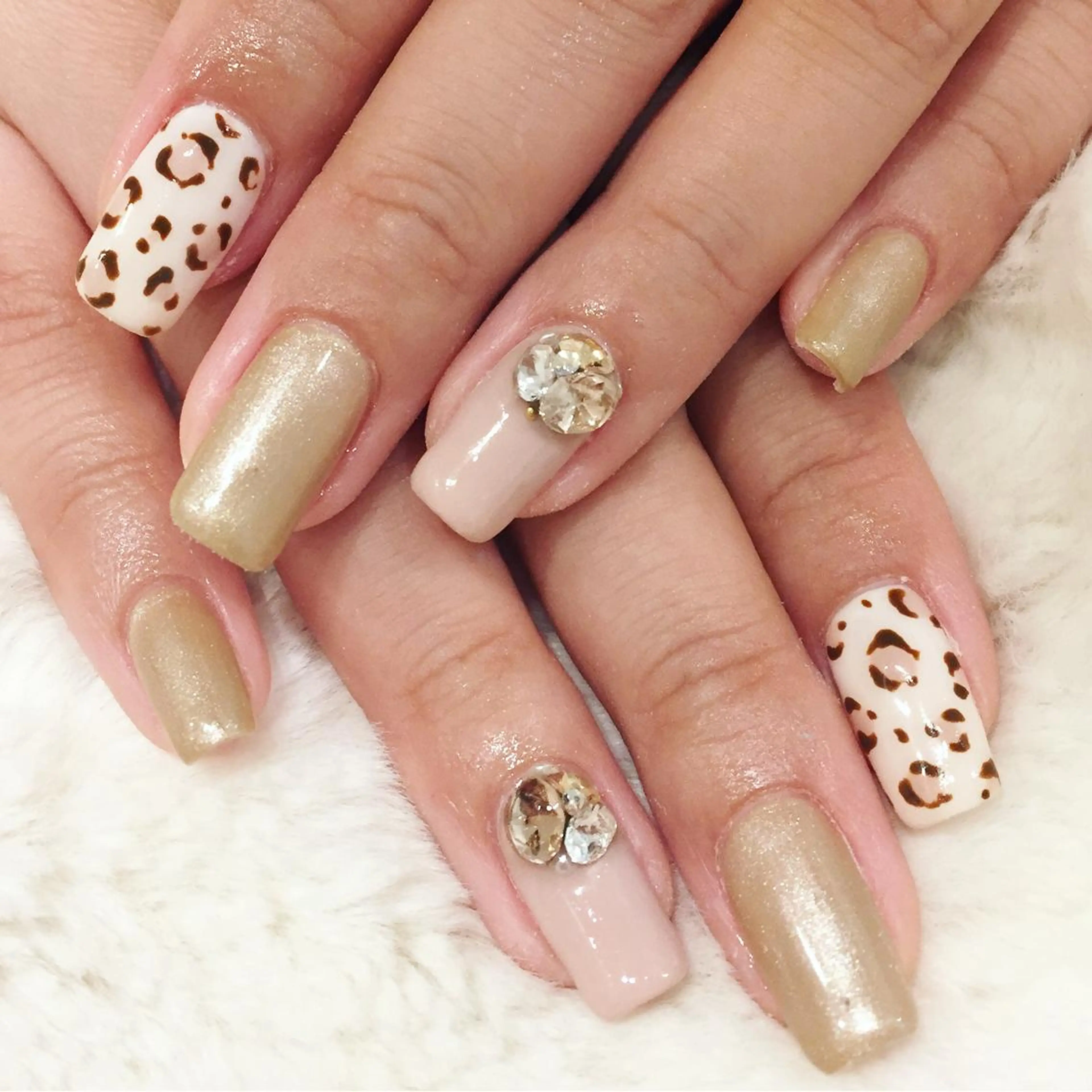 ネイル ジェルネイル 東 千夏のネイルデザイン