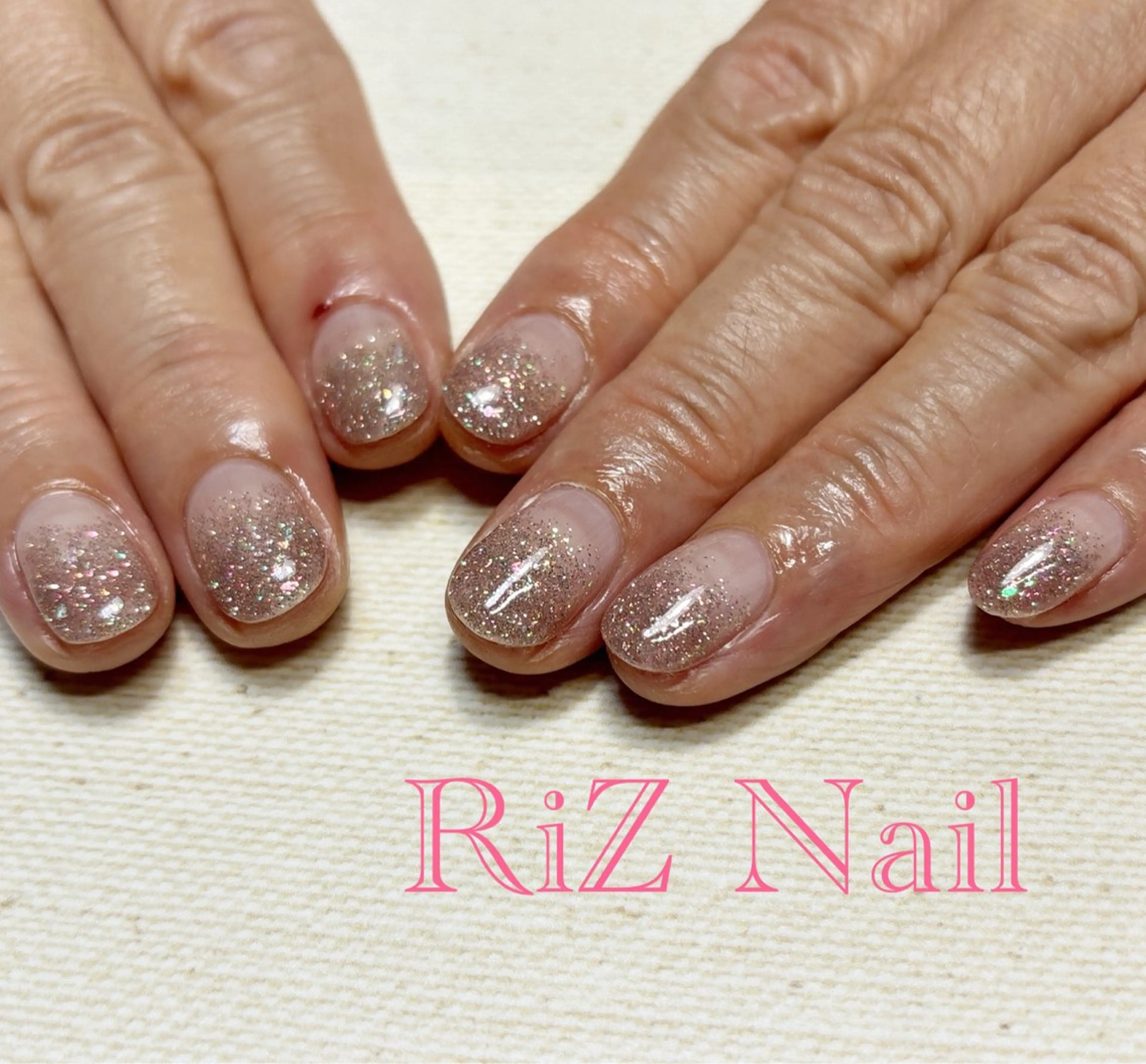 ネイル フラッシュネイル グラデーション RiZ nail salonのネイルデザイン