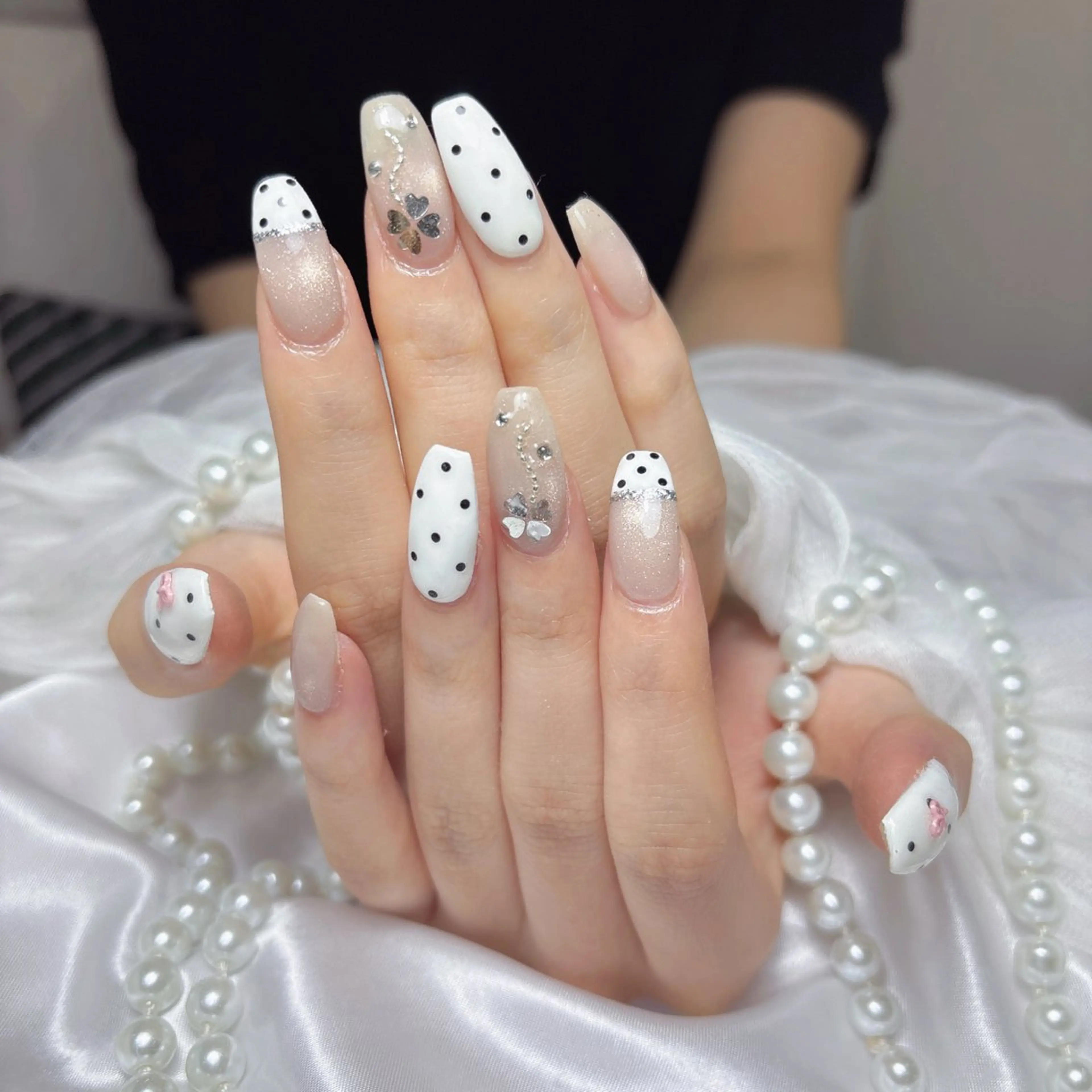 ネイル ハンドネイル M2 BEAUTY Rionのネイルデザイン