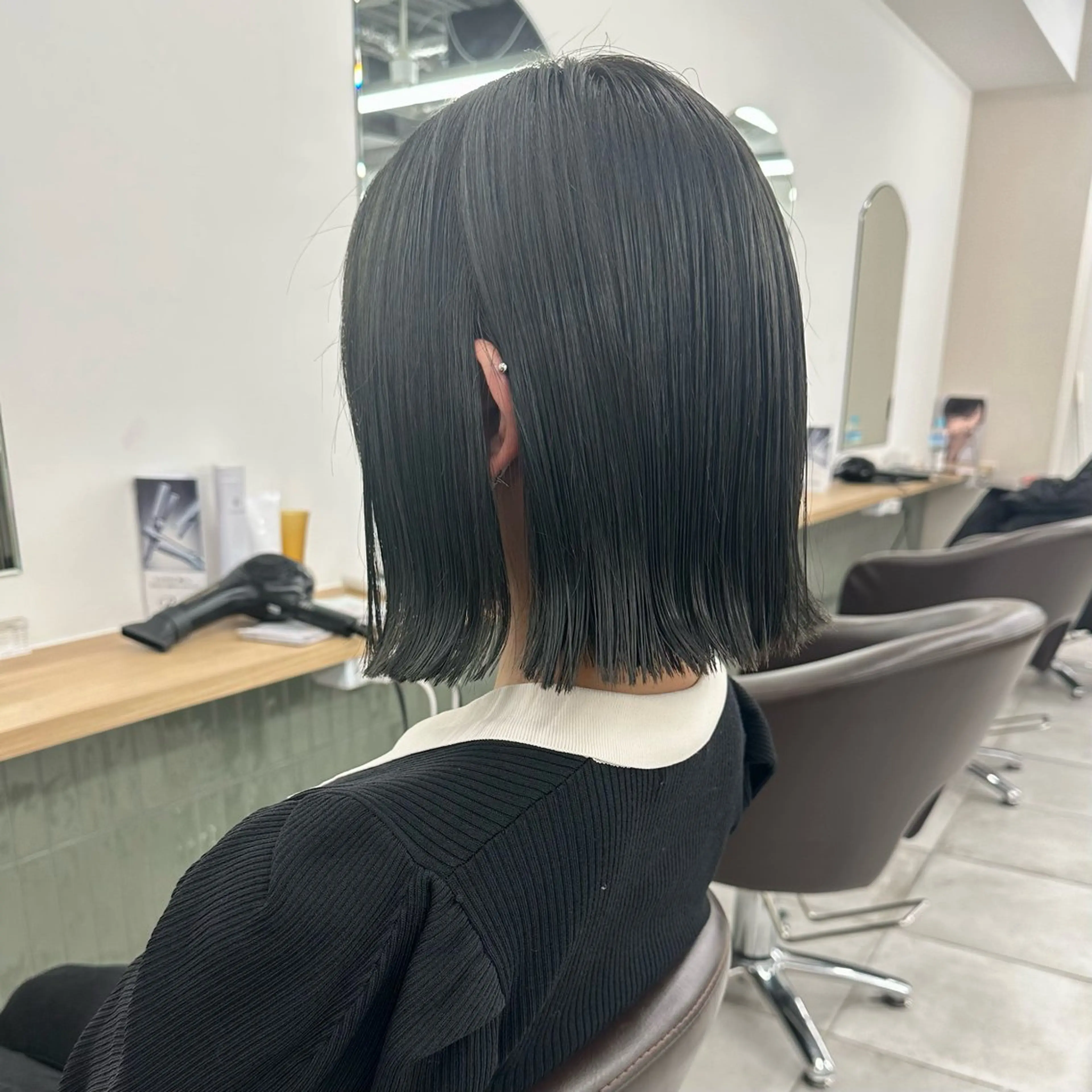 ミディアム カラー カット ヘアカラー トリートメント ブリーチなし/レイヤ ー特化🌈Tommyのヘアスタイル