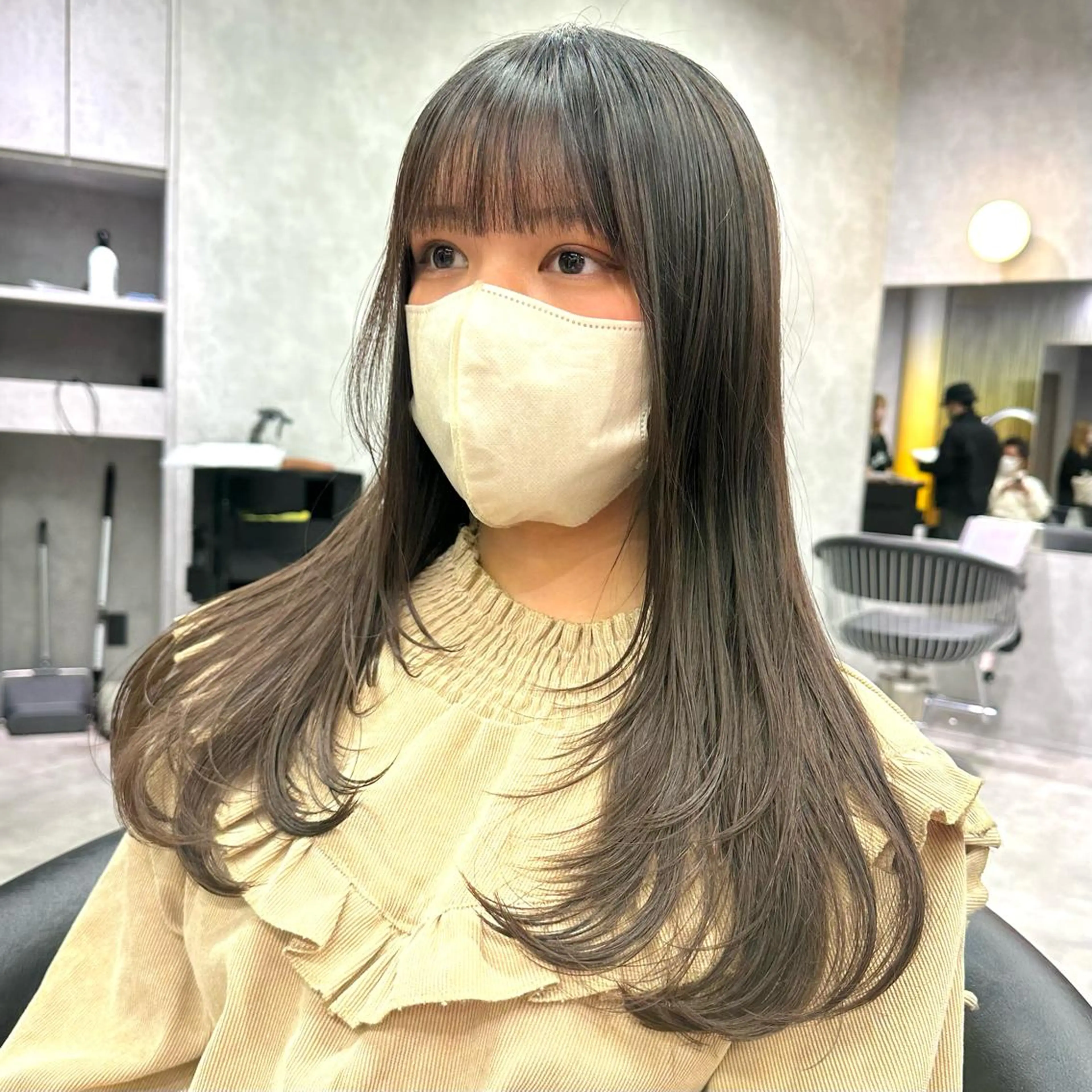 ロング レイヤーカット DAIKIベージュ 🍂レイヤーカットのヘアスタイル