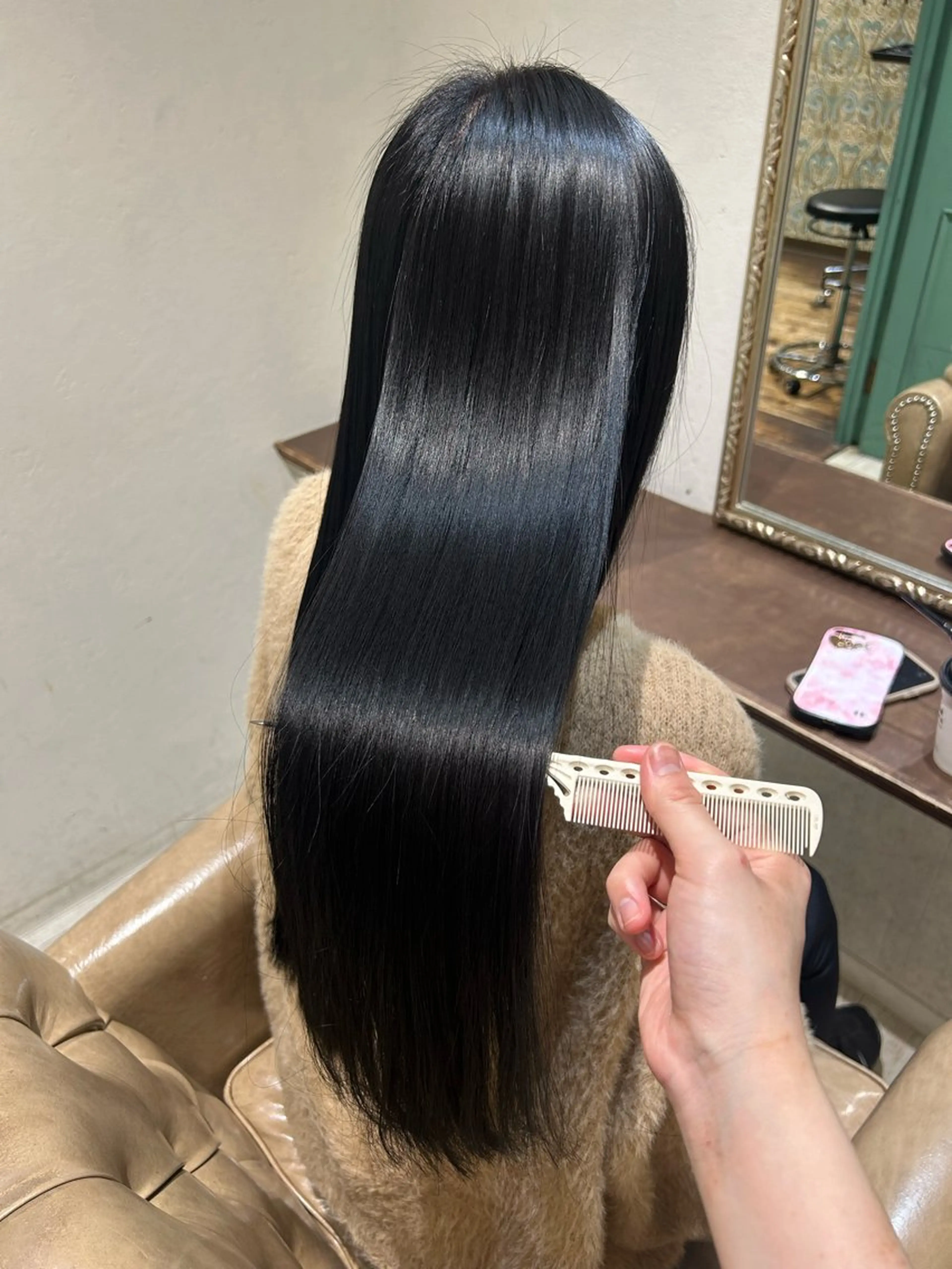 ロング 酸性ストレート 縮毛矯正 ゆいな / 大阪美容室のヘアスタイル