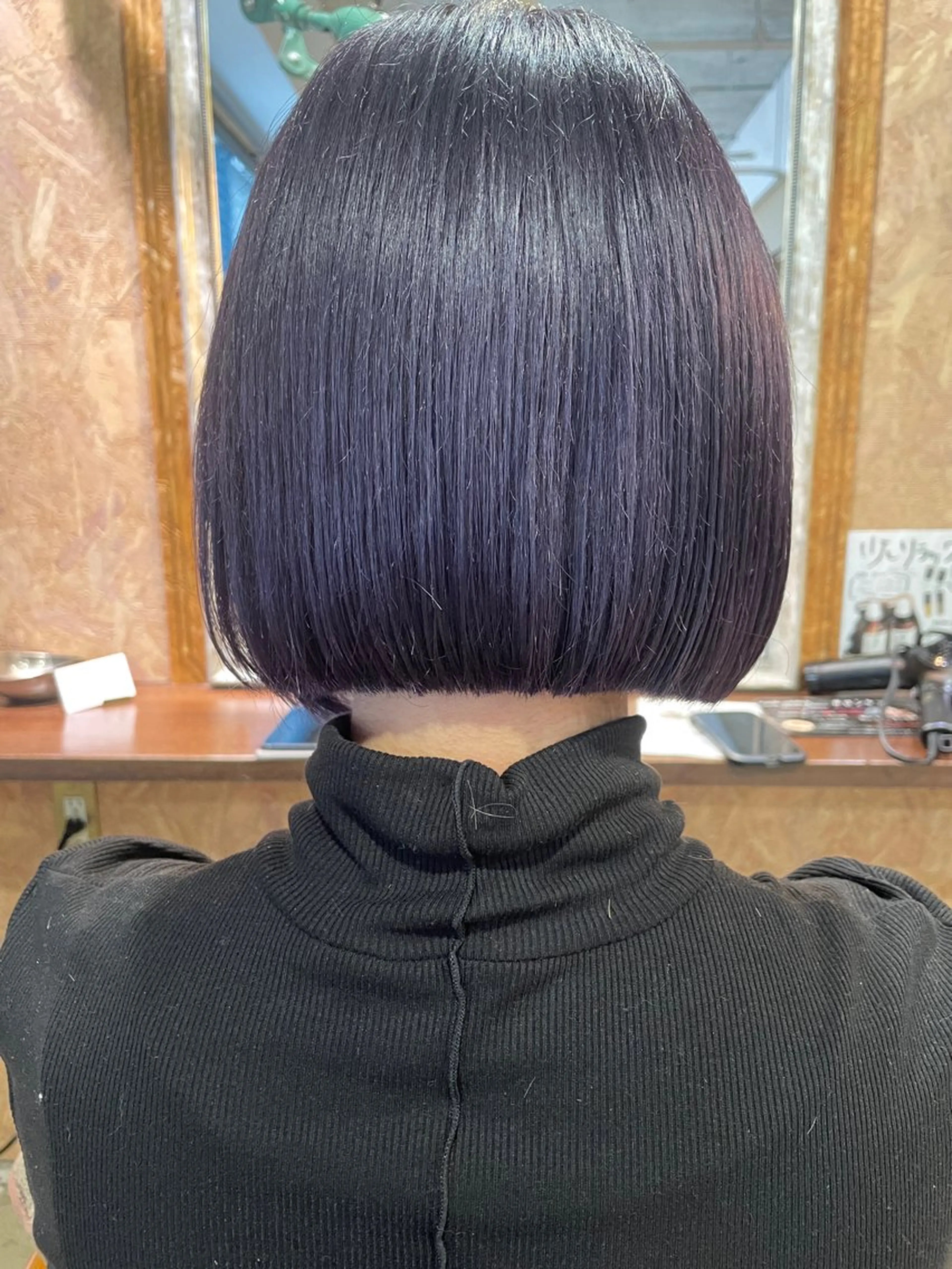 ショート カラー ブリーチ バイオレットカラー カット ヘアカラー トリートメント さの あやねのヘアスタイル
