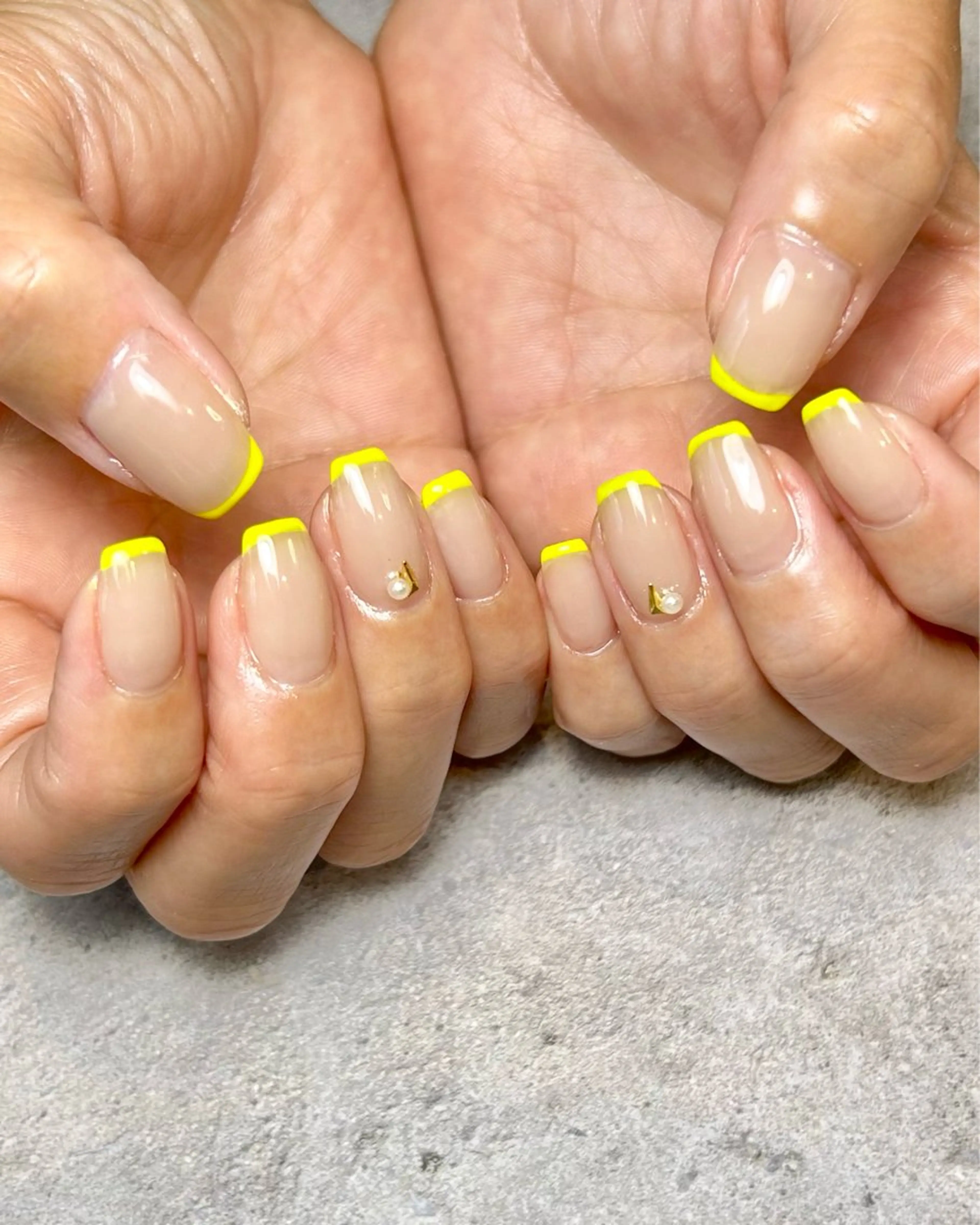 ネイル 黄色 ハンドネイル Reflection marikoのネイルデザイン
