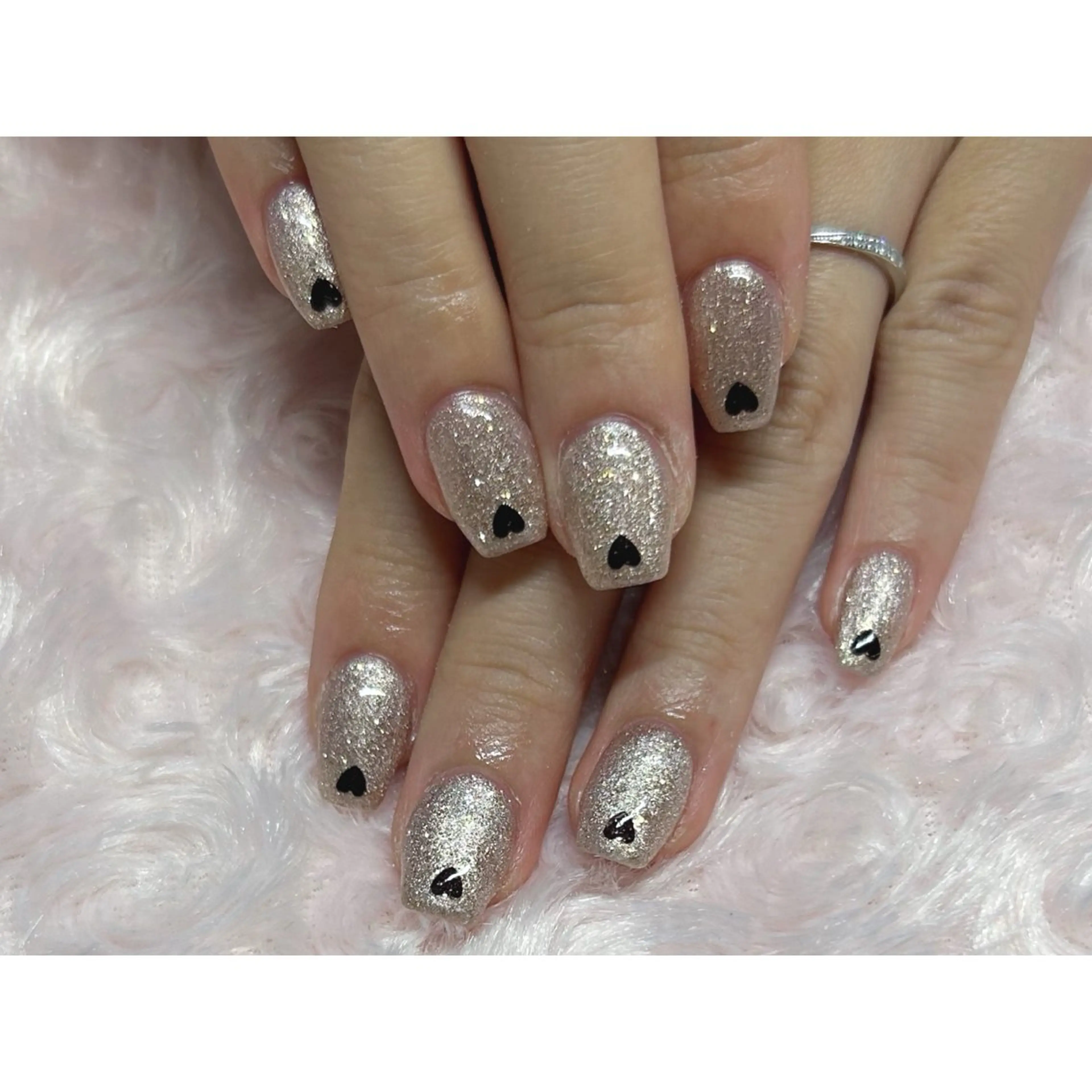 ネイル ハンドネイル 横浜駅東口 🐬🫧 ｵｰﾀのネイルデザイン