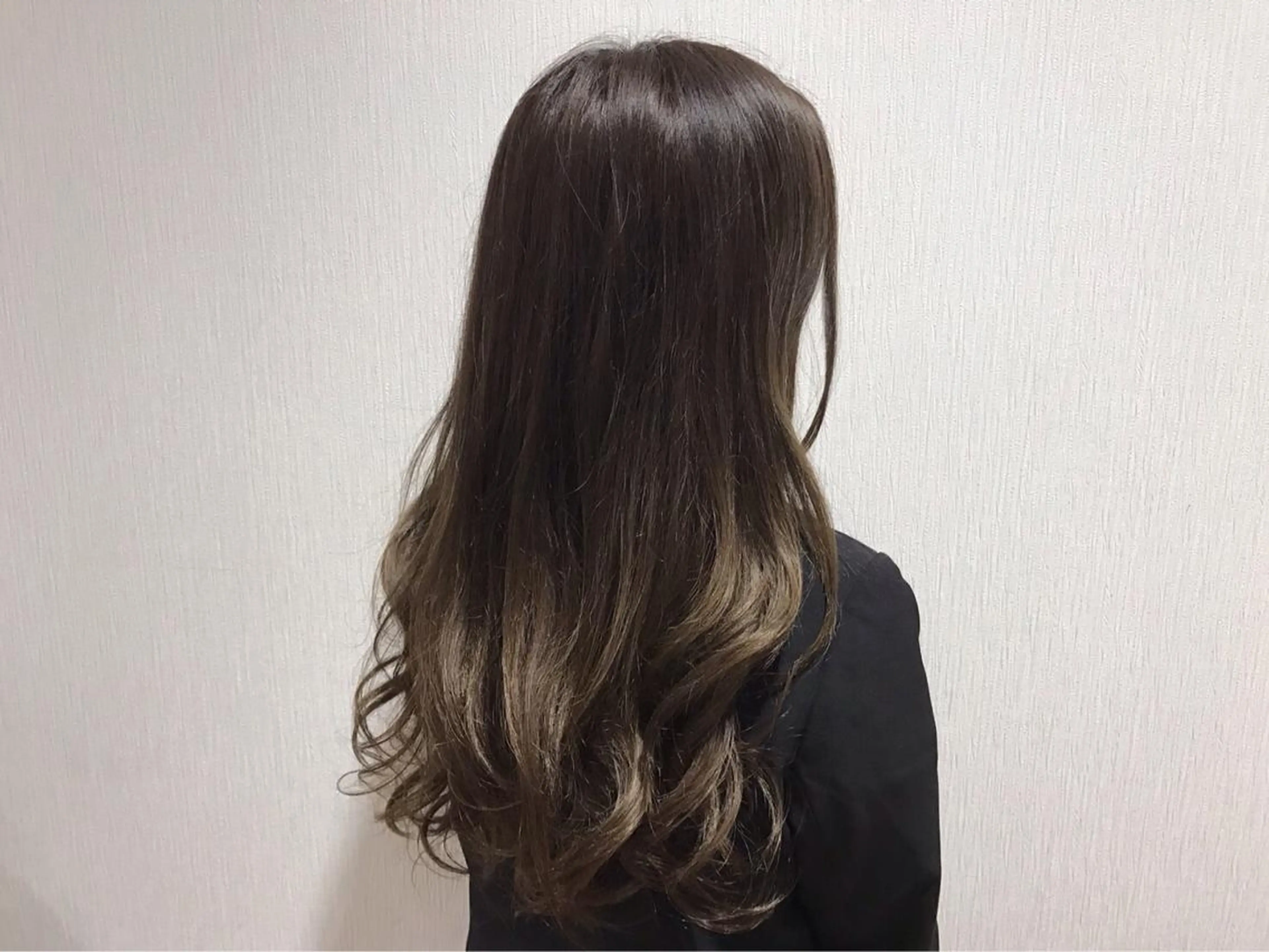 カラー カラーリスト菅澤 岳のヘアスタイル