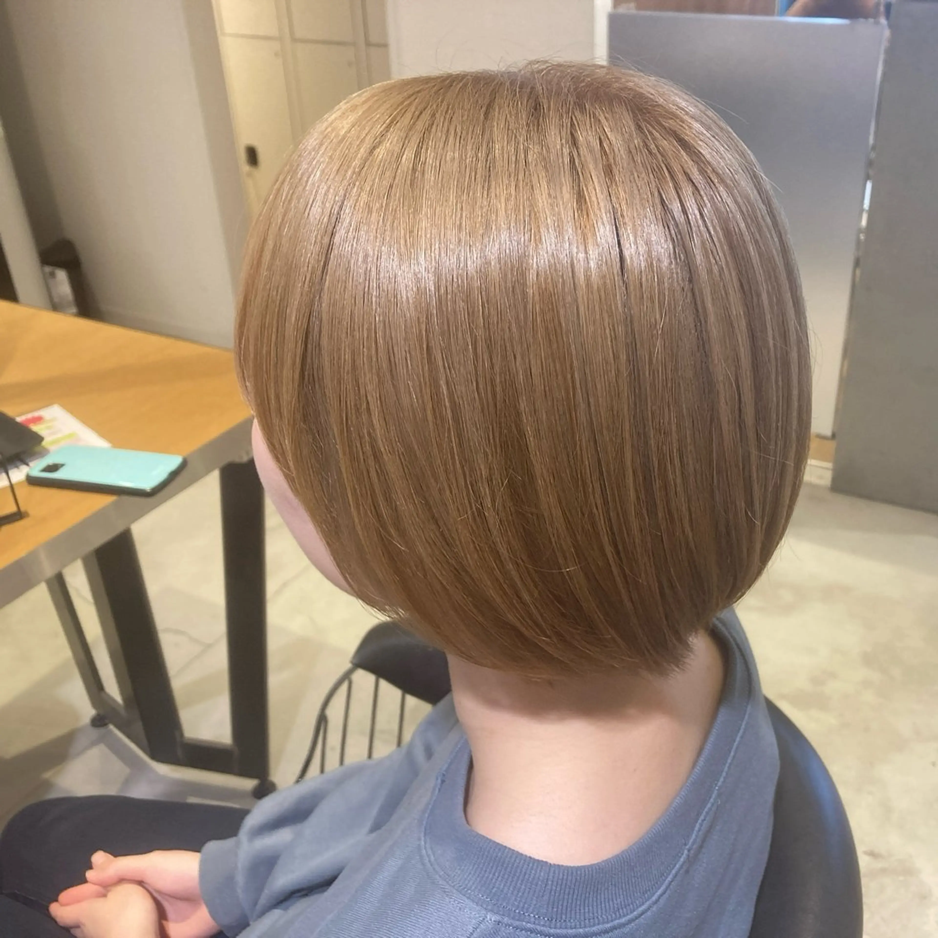 ショート カラー ベージュカラー 伊藤 裕太郎のヘアスタイル