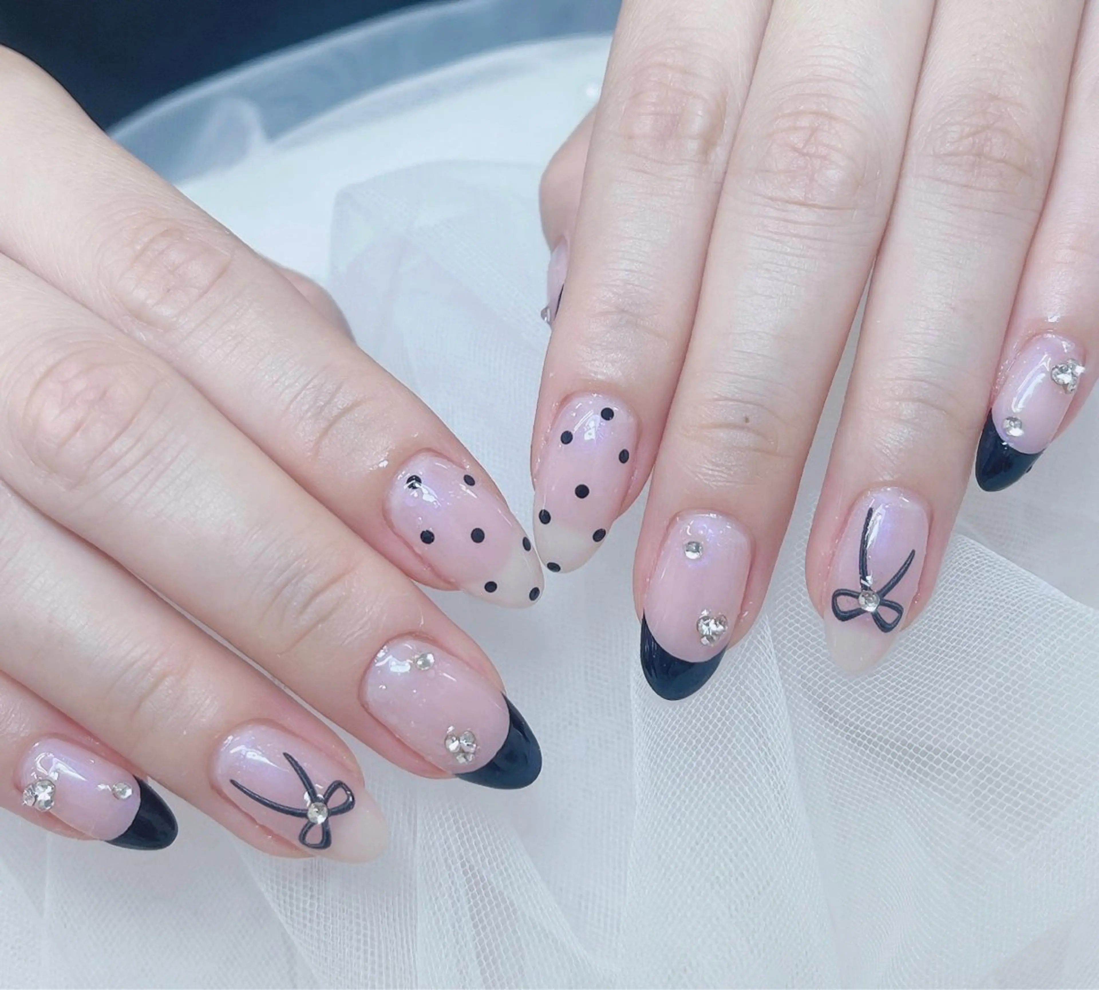 ネイル チークネイル フレンチネイル グラデーション 氷ネイル・うるうるネイル キラキラネイル 陳 rinaのネイルデザイン