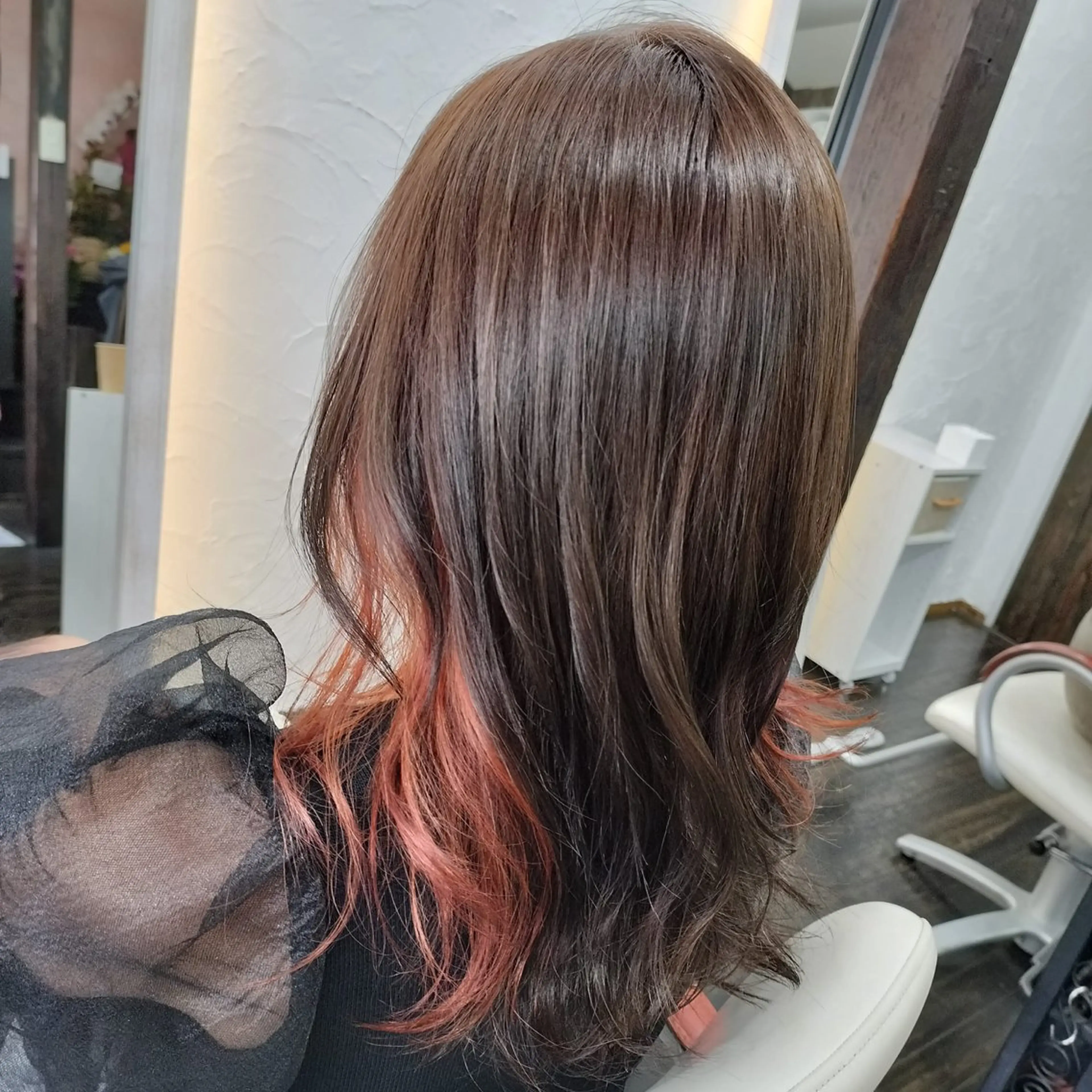 ミディアム カラー 古民家ｻﾛﾝ/みうら あや\ﾏﾝﾂｰﾏﾝのヘアスタイル