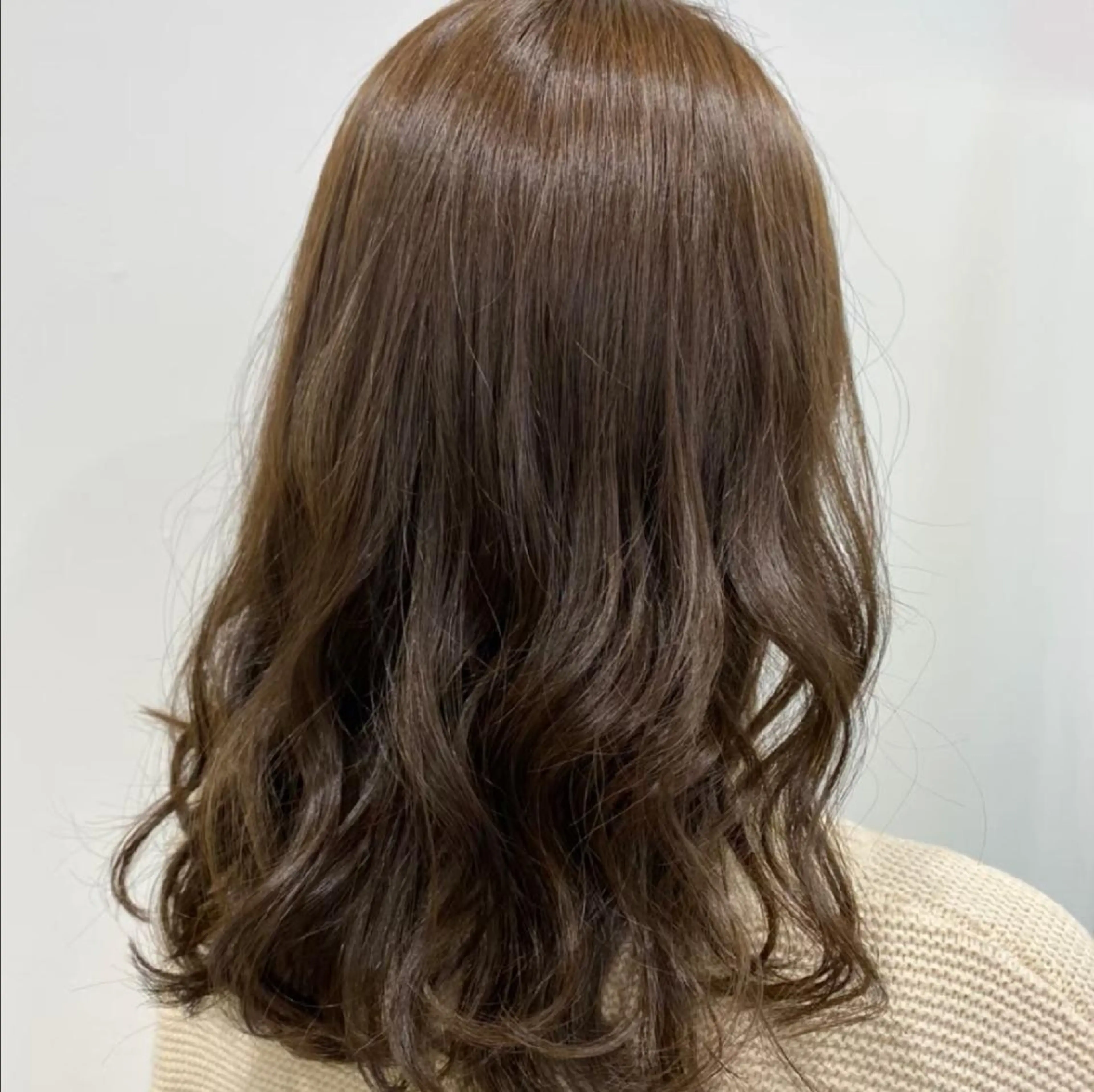 セミロング カラー 🤍💕ブリーチカラ ーAyaka💕🤍のヘアスタイル