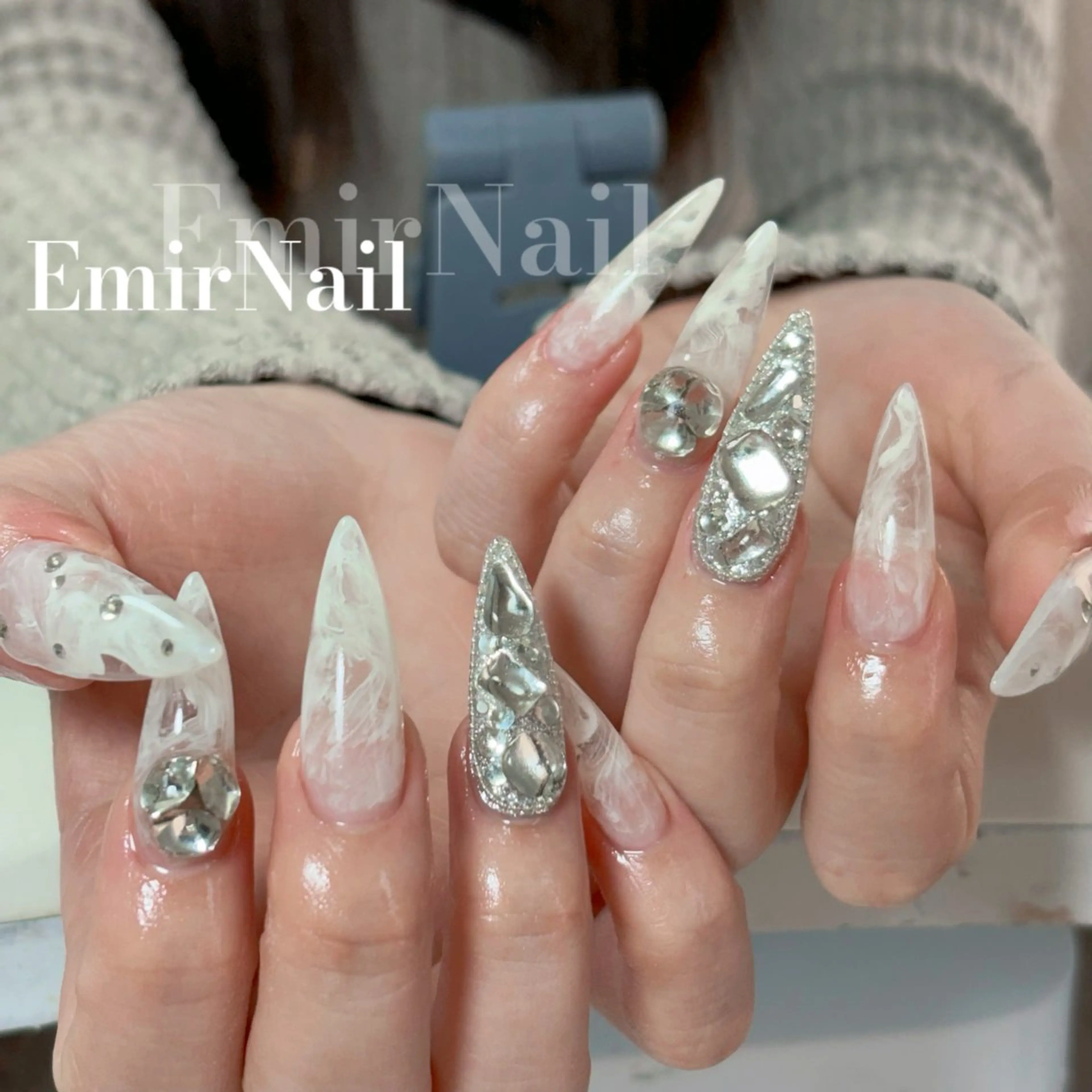 ネイル Emir Nailのネイルデザイン