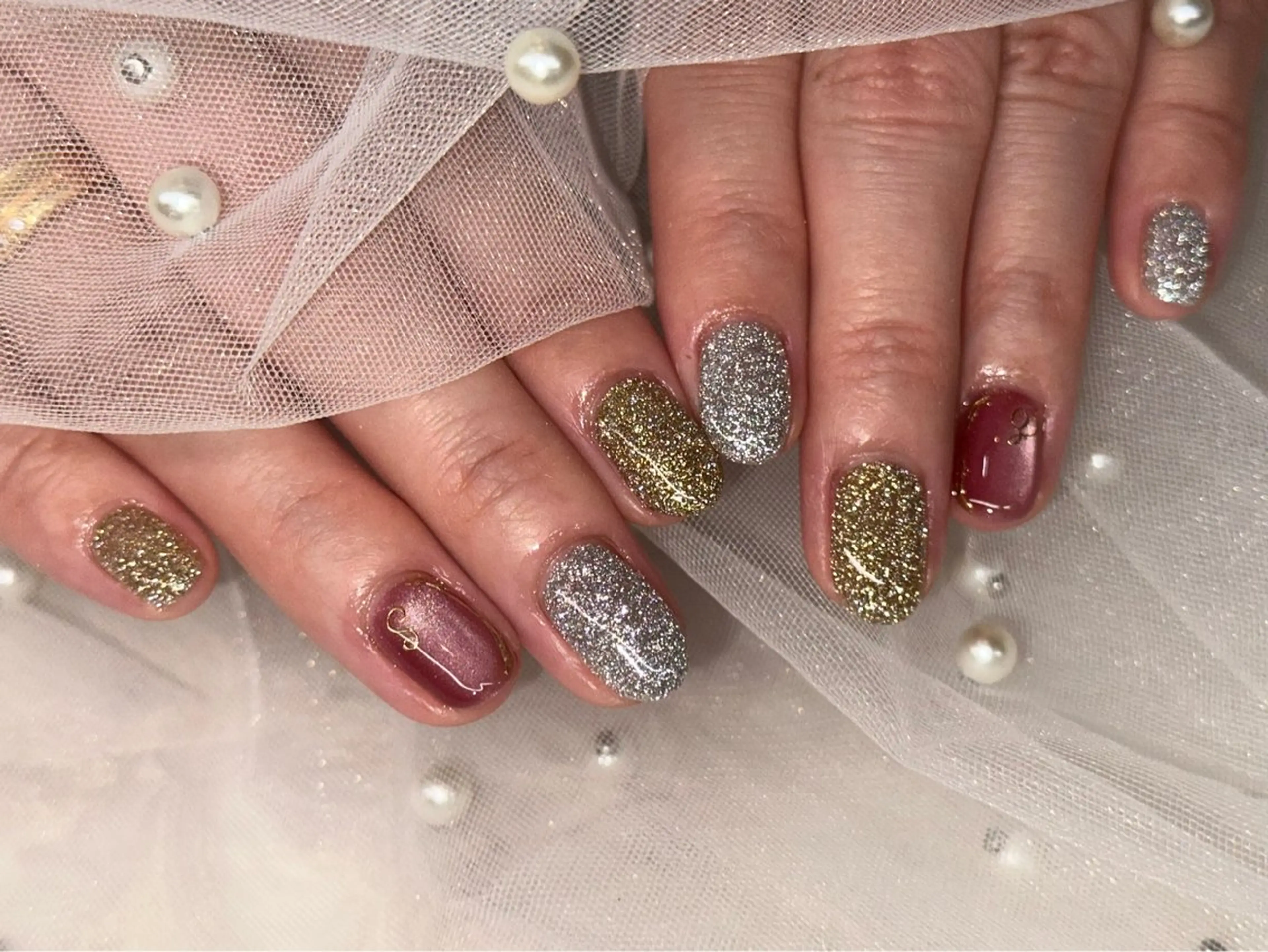 ネイル フラッシュネイル ラメ(グリッター) ネイルサロンエブリ Every 山田まのネイルデザイン