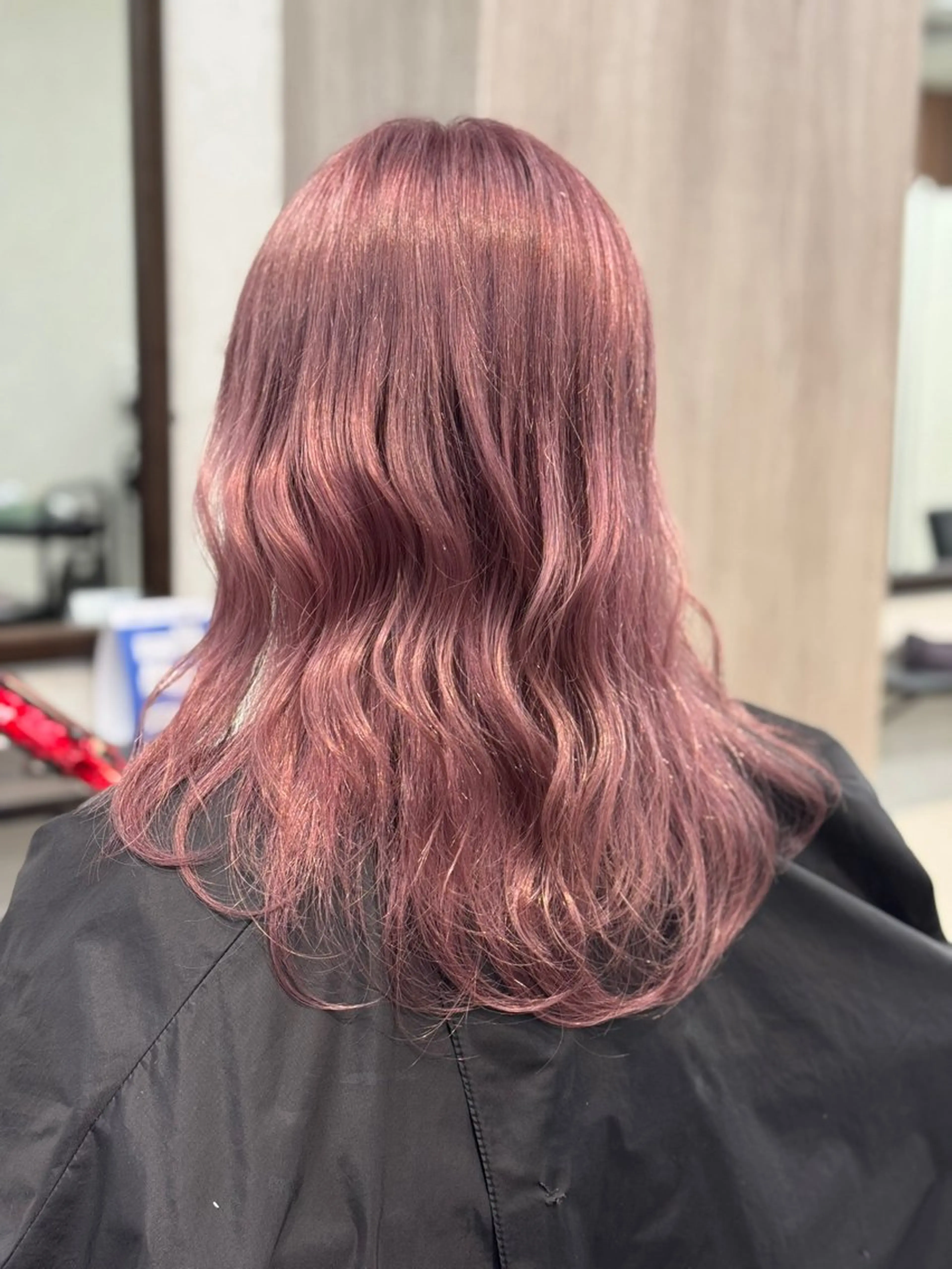 セミロング カラー バレイヤージュ ブリーチ ハイトーンカラー エクステ レイヤーカット カット ヘアカラー トリートメント ショーヤ/ブリーチ /エクステのヘアスタイル