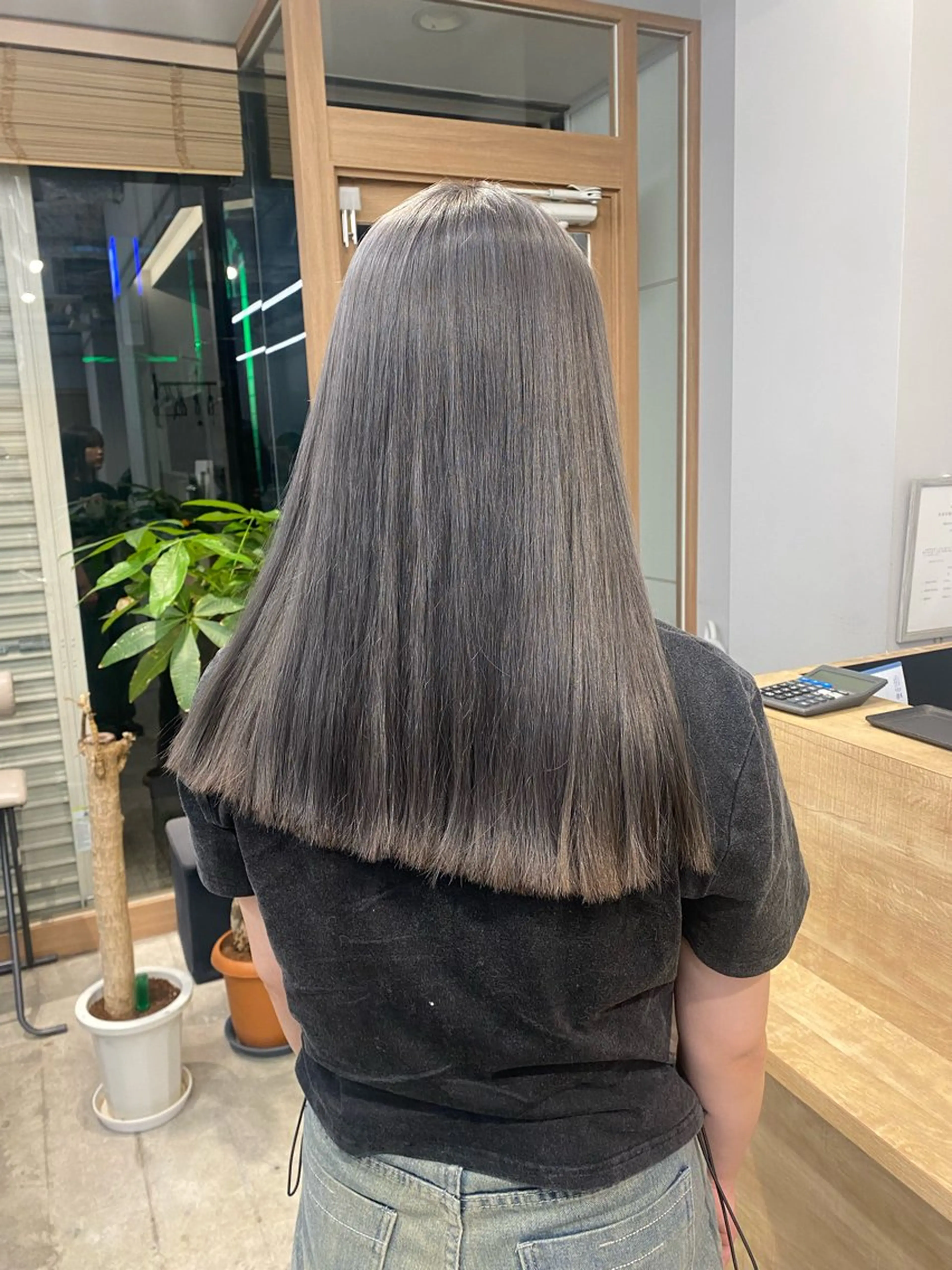 セミロング カラー 🐾Libero🐾 柏　KONOMIのヘアスタイル