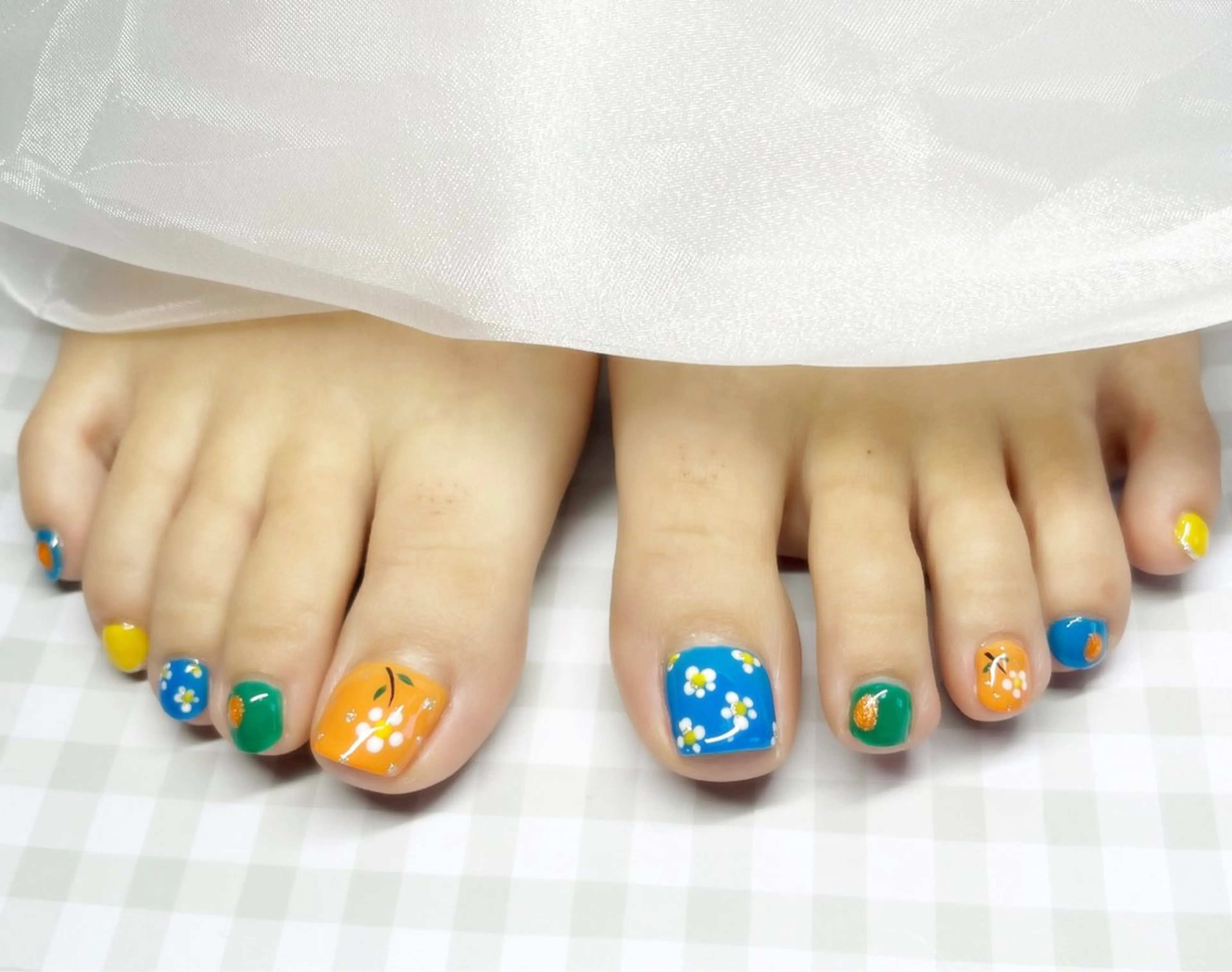 持ち込みデザイン　フットネイル（他店オフがある場合は+550円）の写真