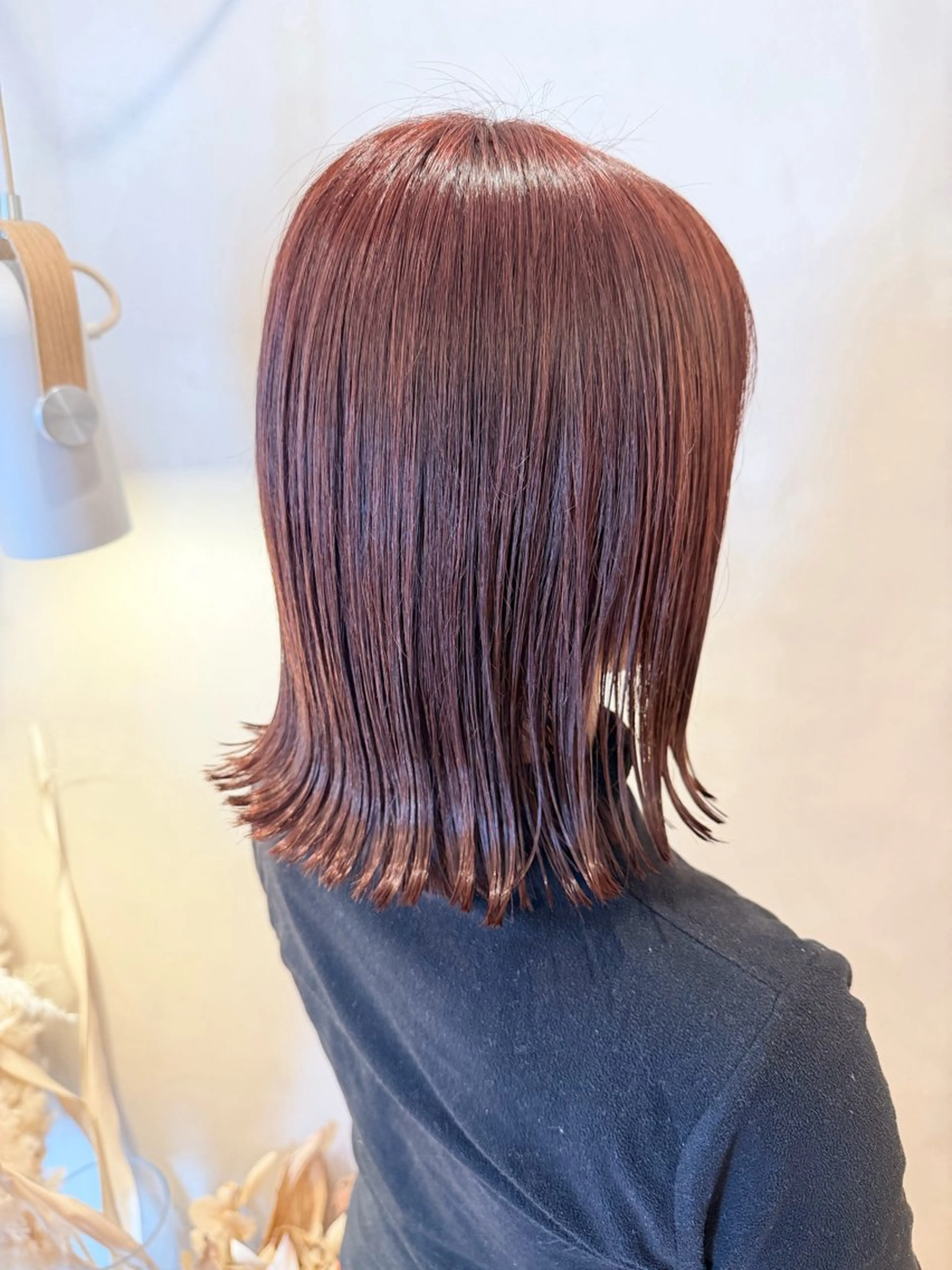 ミディアム 草野ゆずき⌇縮毛矯正 ⌇Wカラー⌇レイヤーのヘアスタイル