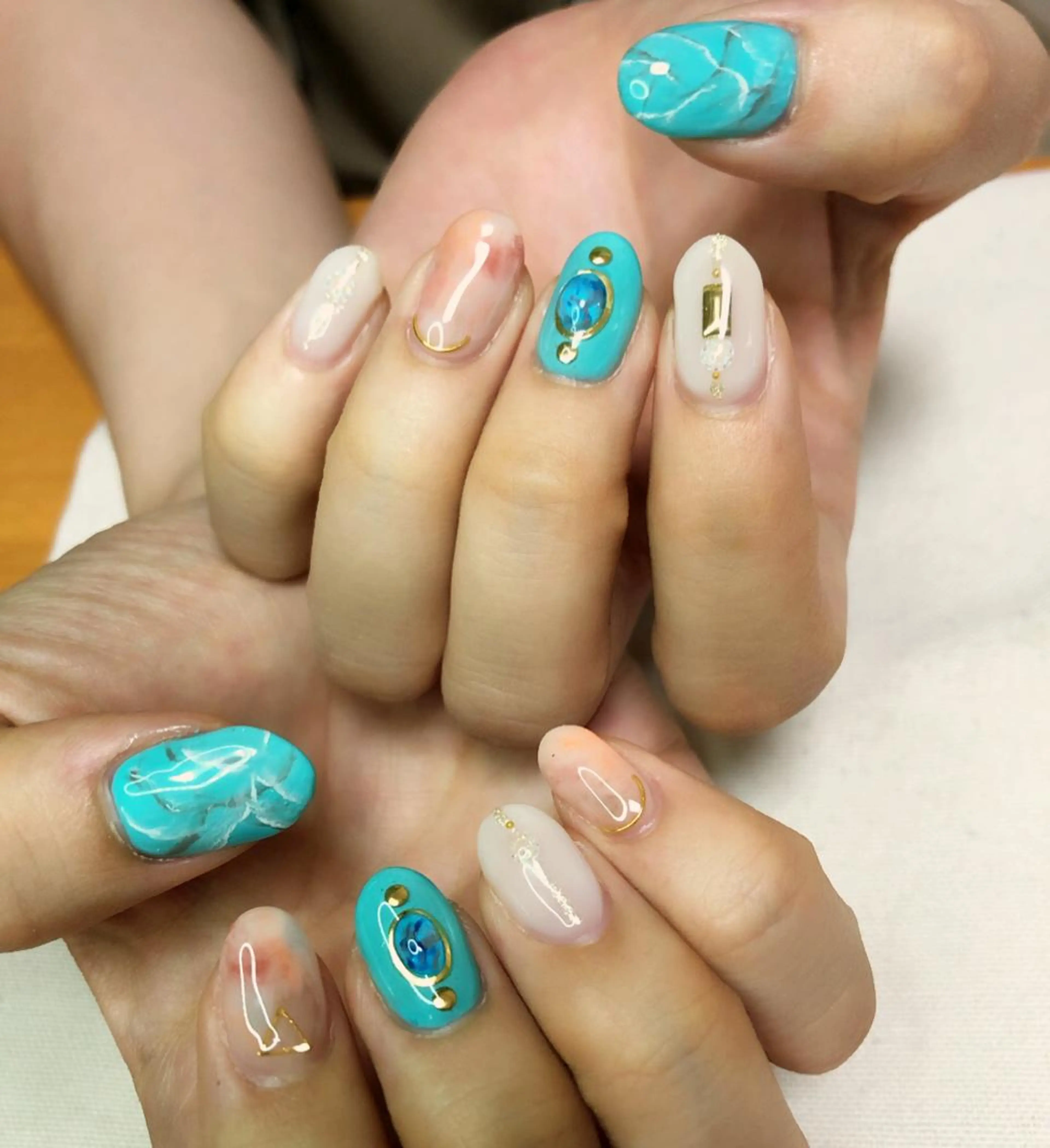 ネイル AZU nailのネイルデザイン