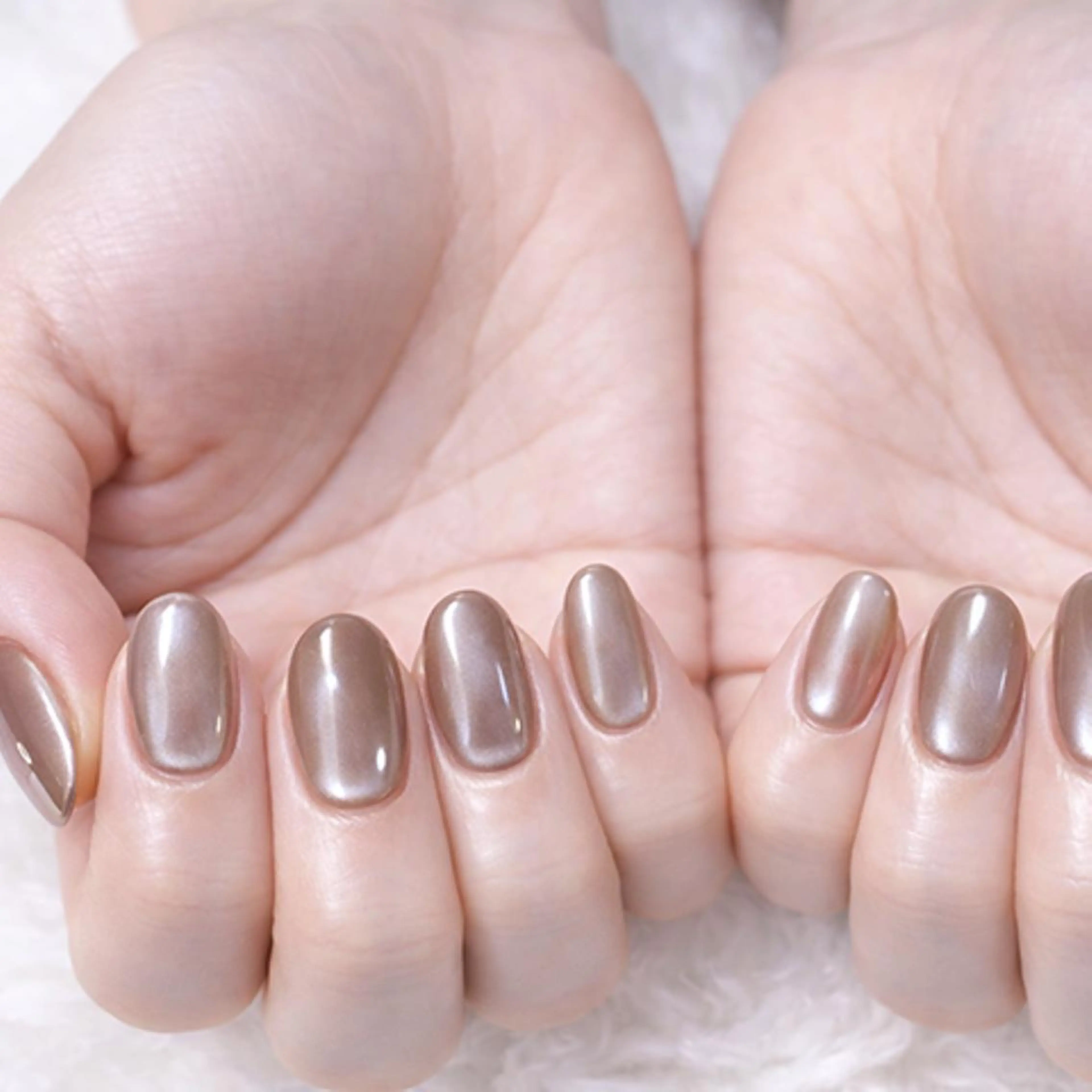 ネイル マグネットネイル マグネットワンカラー ワンカラーネイル ハンドネイル Miku. Nのネイルデザイン