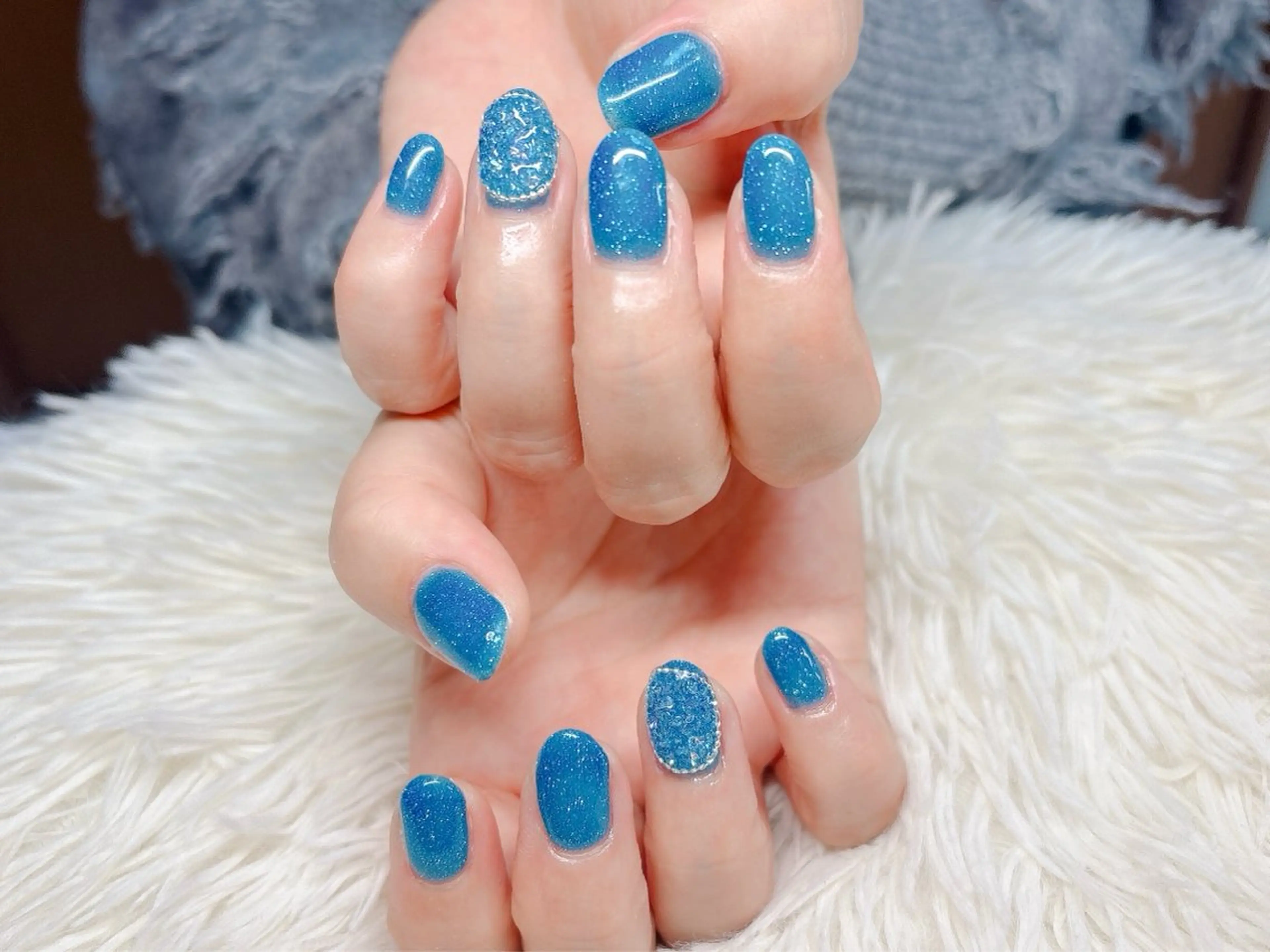 ネイル ハンドネイル パッチリオメメ Lianaのネイルデザイン