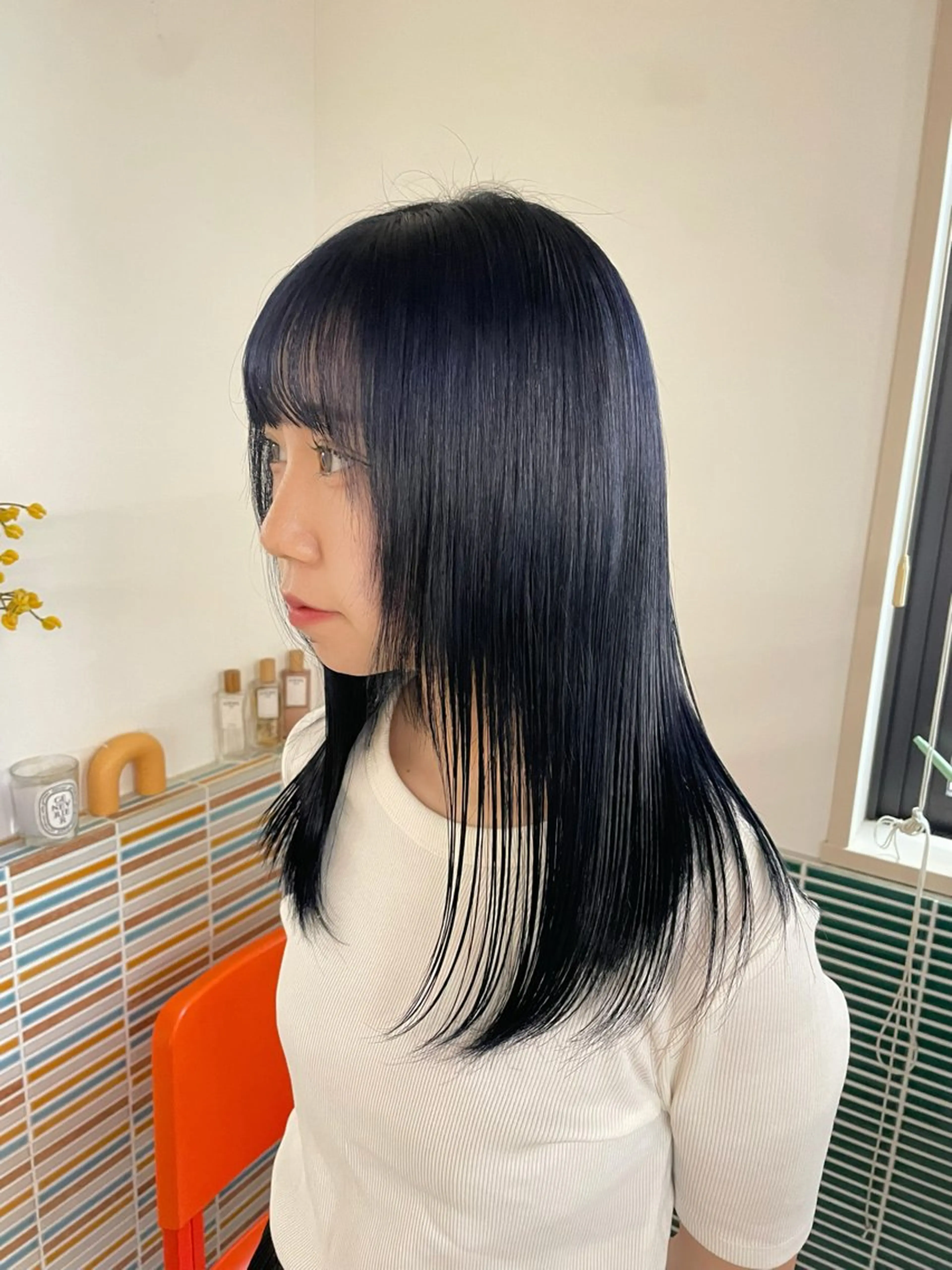 カラー 透明感カラー ネイビーカラー ハイトーン縮毛/縮毛 なーな🎀🤍のヘアスタイル