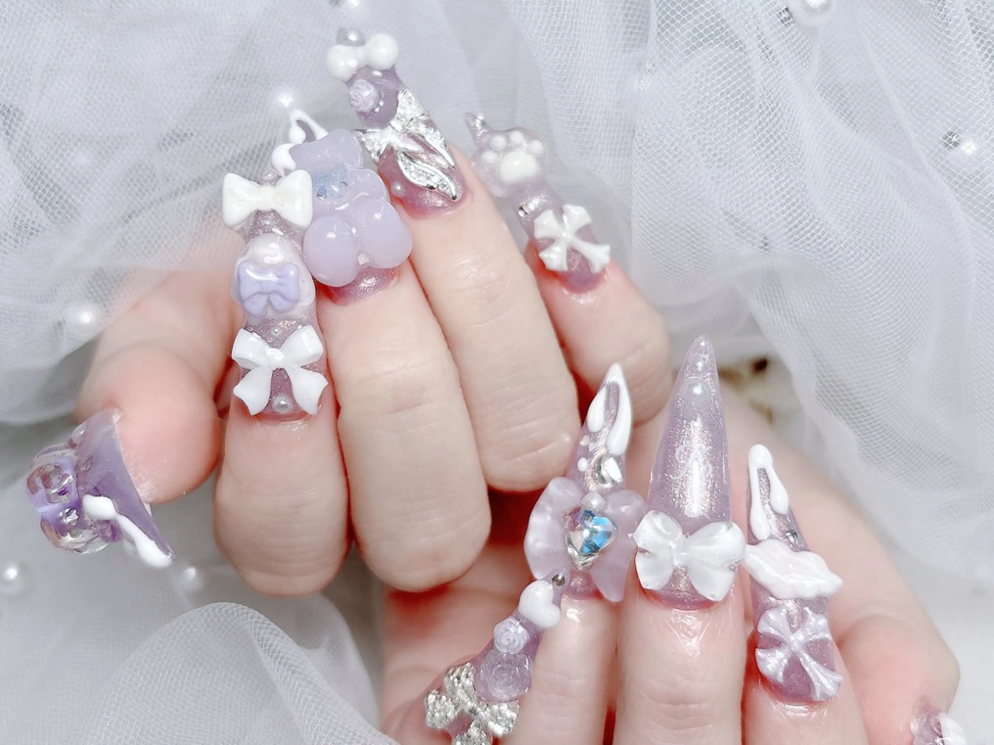 ネイル 成人式 ロングネイル マグネットネイル 大理石ネイル(マーブル) リボン ハンドネイル MoMoA Nail ネイル長さ出し専門店のネイルデザイン