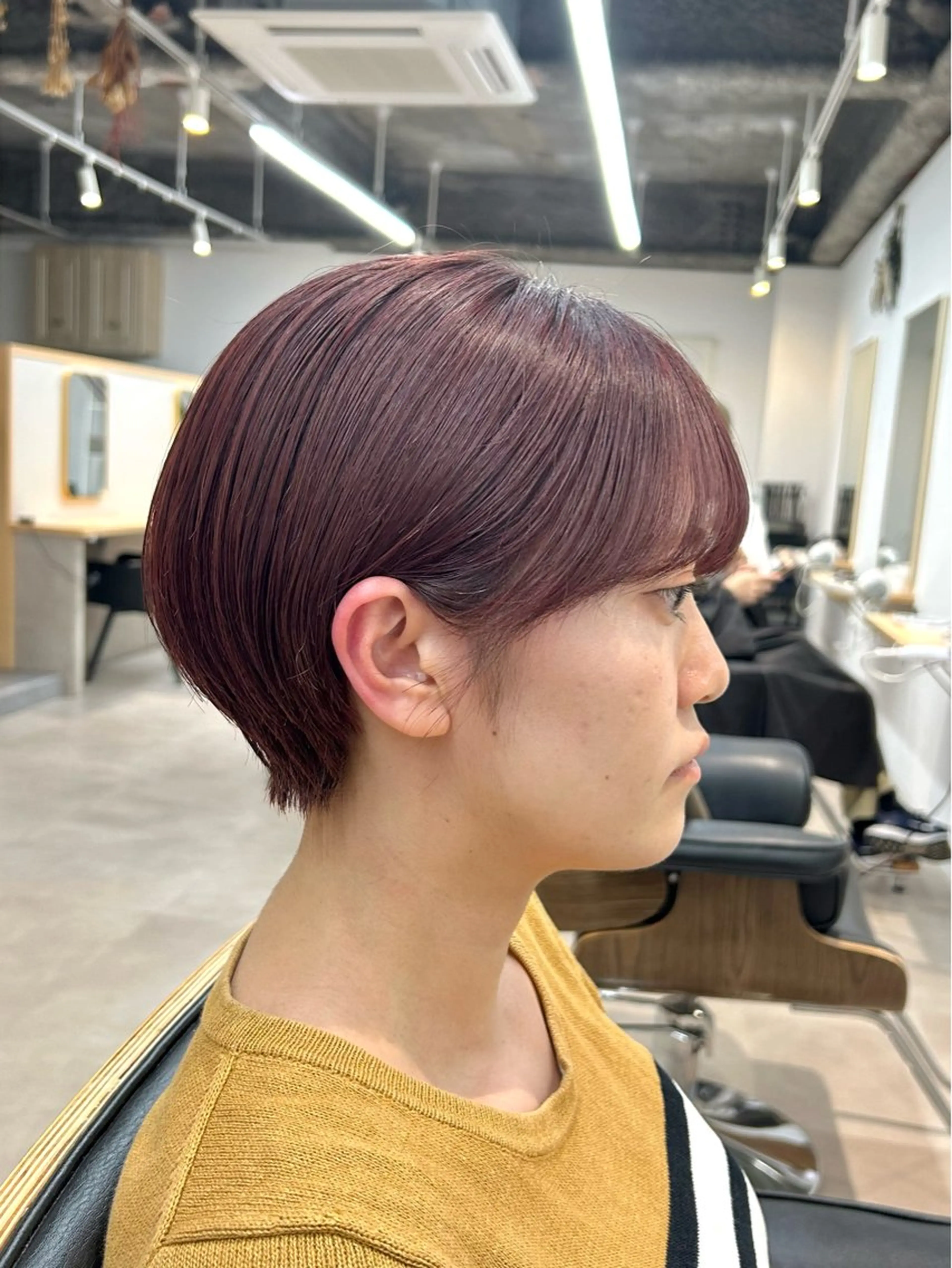 ショート カラー 丸みショート レッドカラー ショートヘア カット ヘアカラー 艶カラー/レイヤー/ ハイトーン/まなみのヘアスタイル